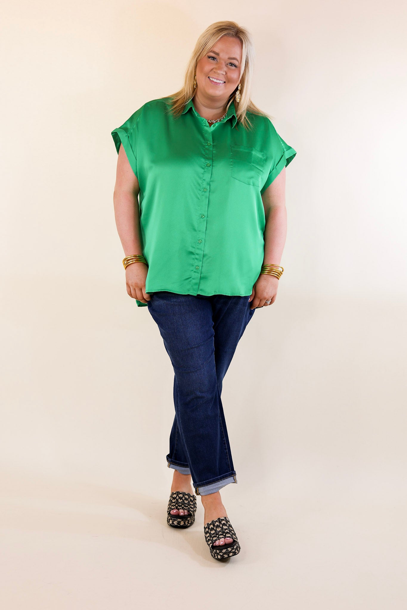 Free To Be Fab Button Up Short Sleeve Top in Green