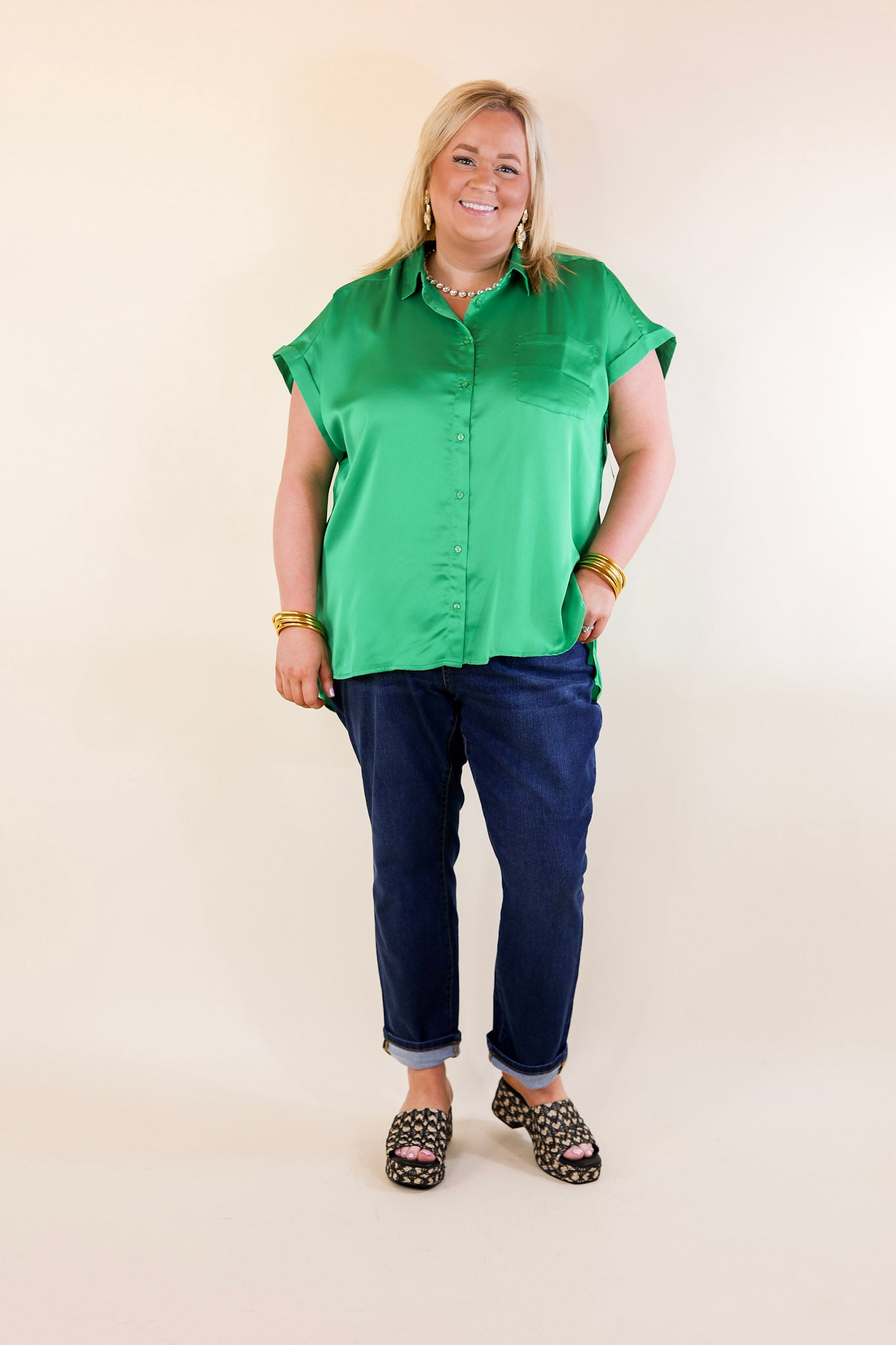 Free To Be Fab Button Up Short Sleeve Top in Green