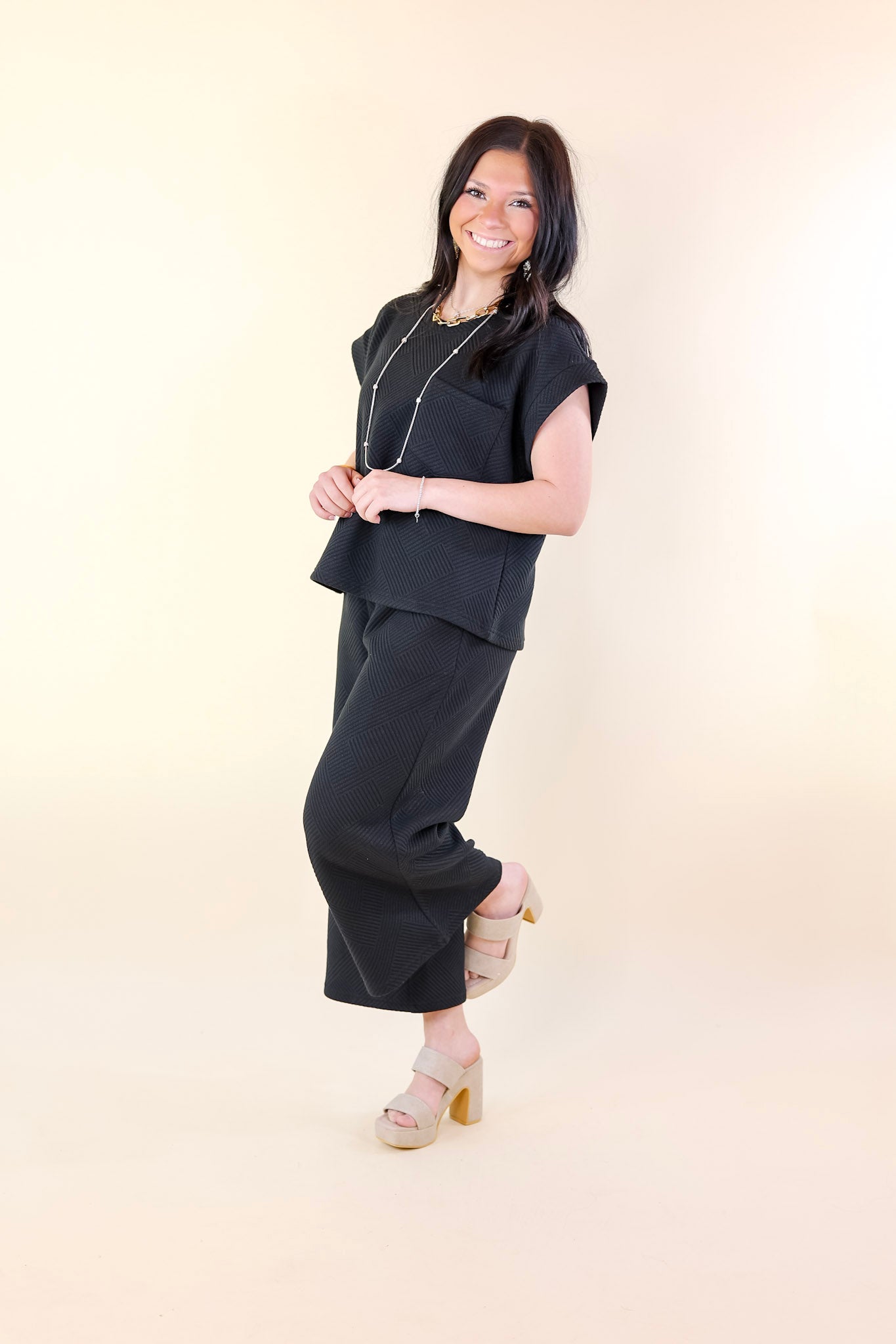 Glamour on the Go Textured Wide Leg Pant in Black - Giddy Up Glamour Boutique