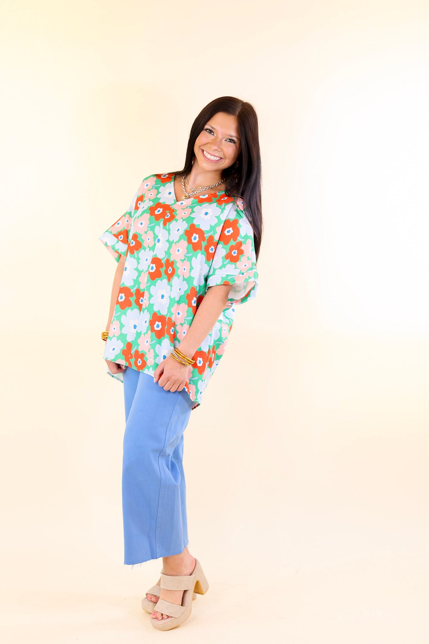 Sunny Refresh Floral V Neck Top in Green Mix