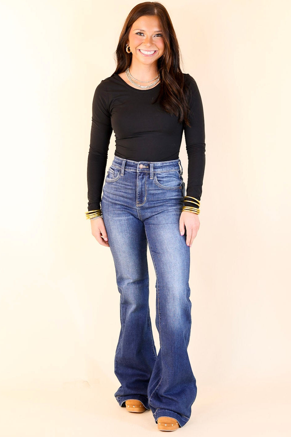 Judy Blue | On the Move Wide Hem Flare Jean in Medium Wash
