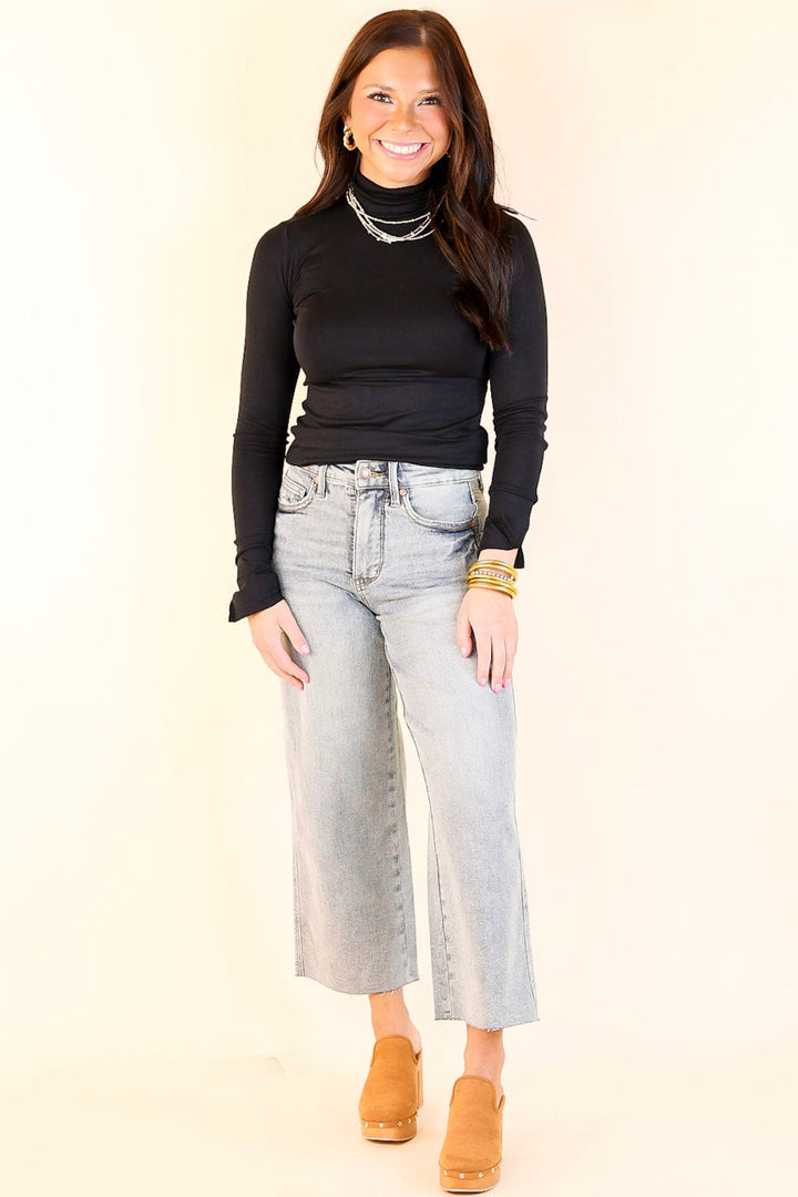 Judy Blue | Casual Confidence Tummy Control Cropped Wide Leg Jean with Raw Hem in Light Wash