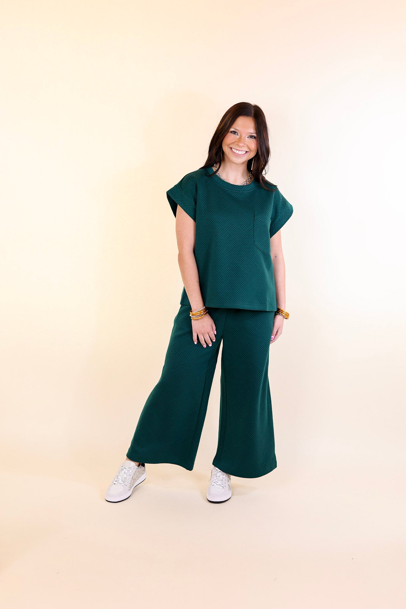 Glamour on the Go Textured Wide Leg Pant in Forest Green