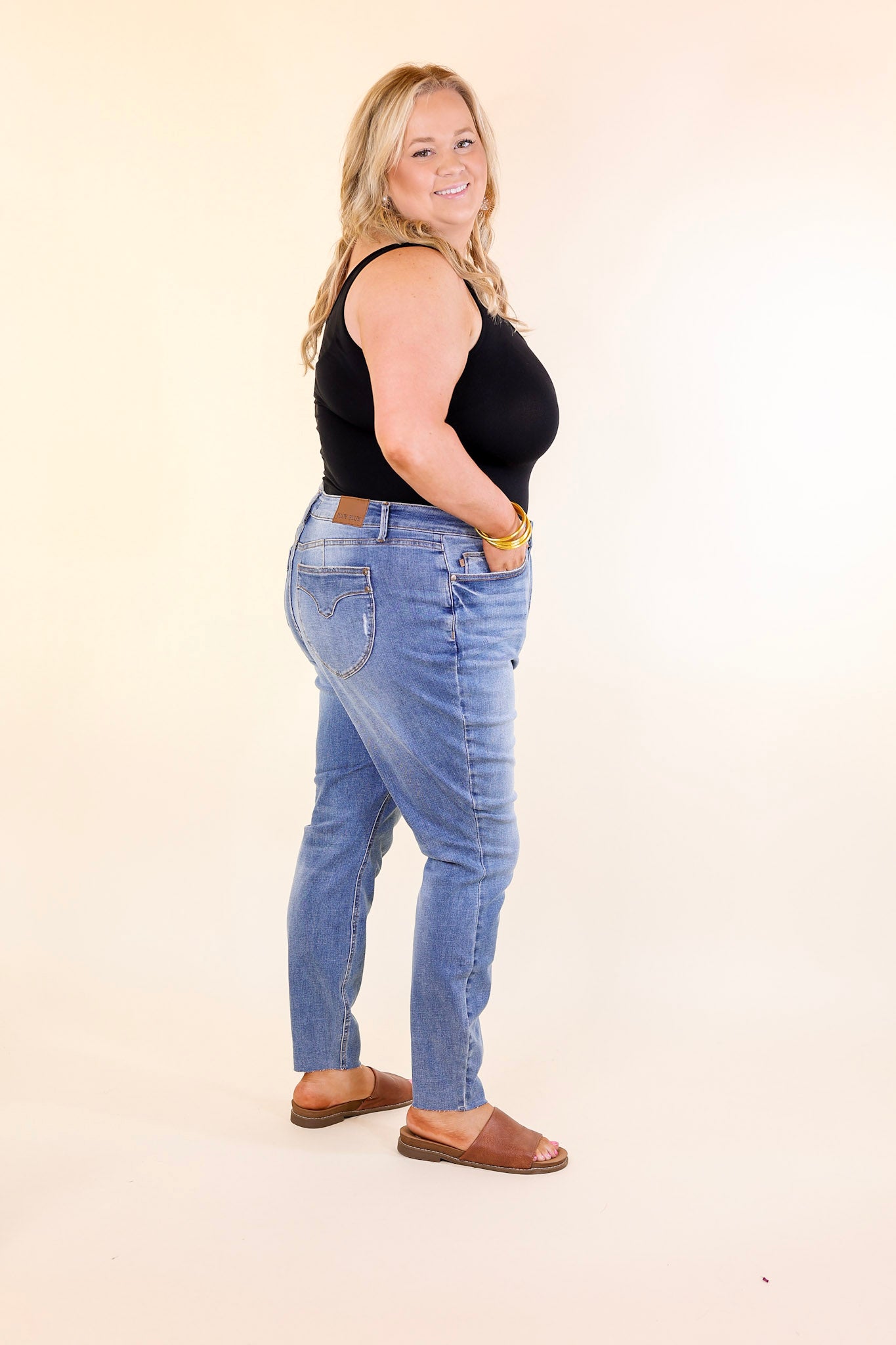 Judy Blue | Fresh Breeze High Waisted Skinny Jean with Vintage Shield Pockets in Medium Wash