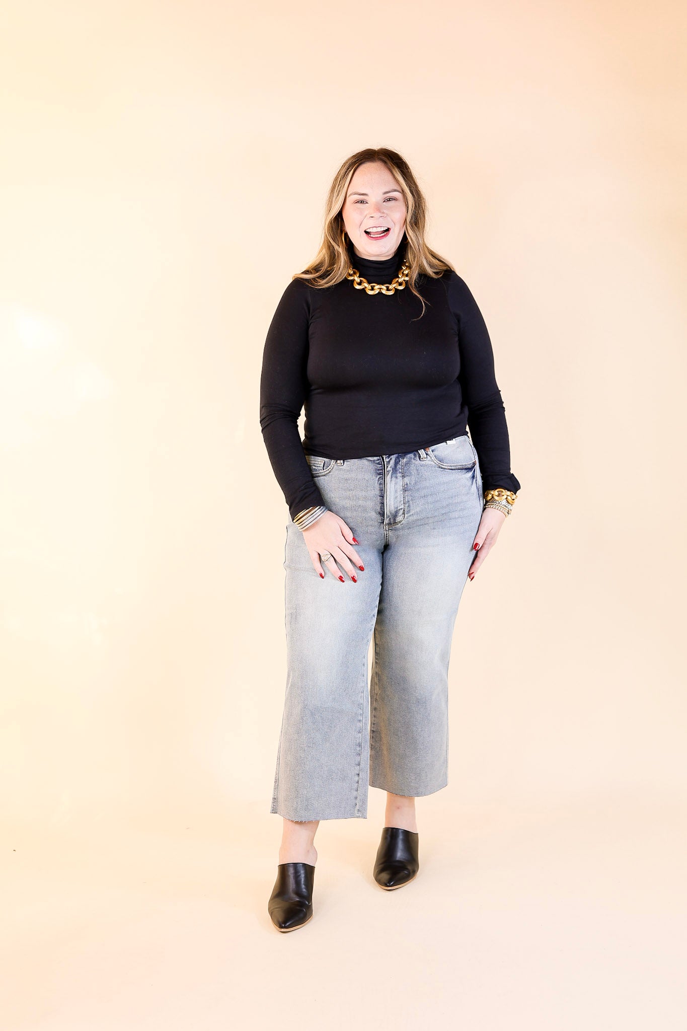 Judy Blue | Casual Confidence Mid Rise Tummy Control Cropped Wide Leg Jean with Raw Hem in Light Wash