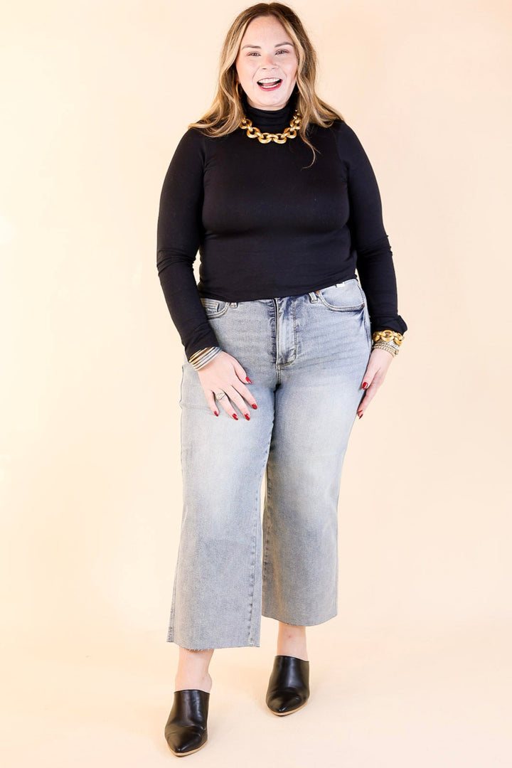 Judy Blue | Casual Confidence Tummy Control Cropped Wide Leg Jean with Raw Hem in Light Wash