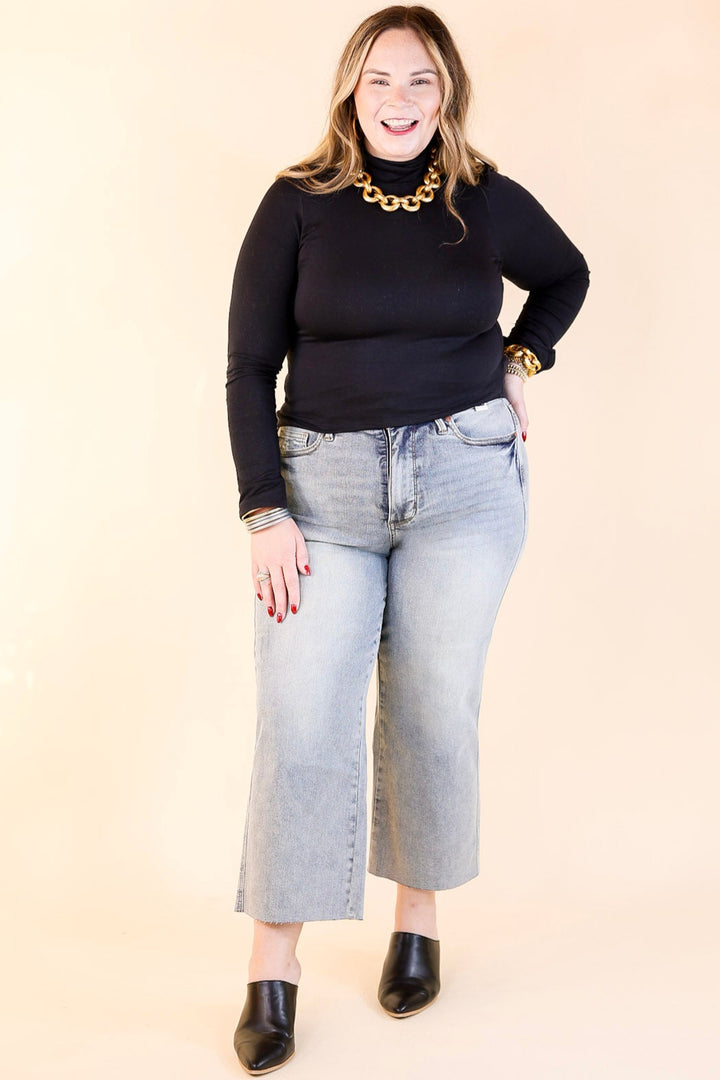Judy Blue | Casual Confidence Tummy Control Cropped Wide Leg Jean with Raw Hem in Light Wash