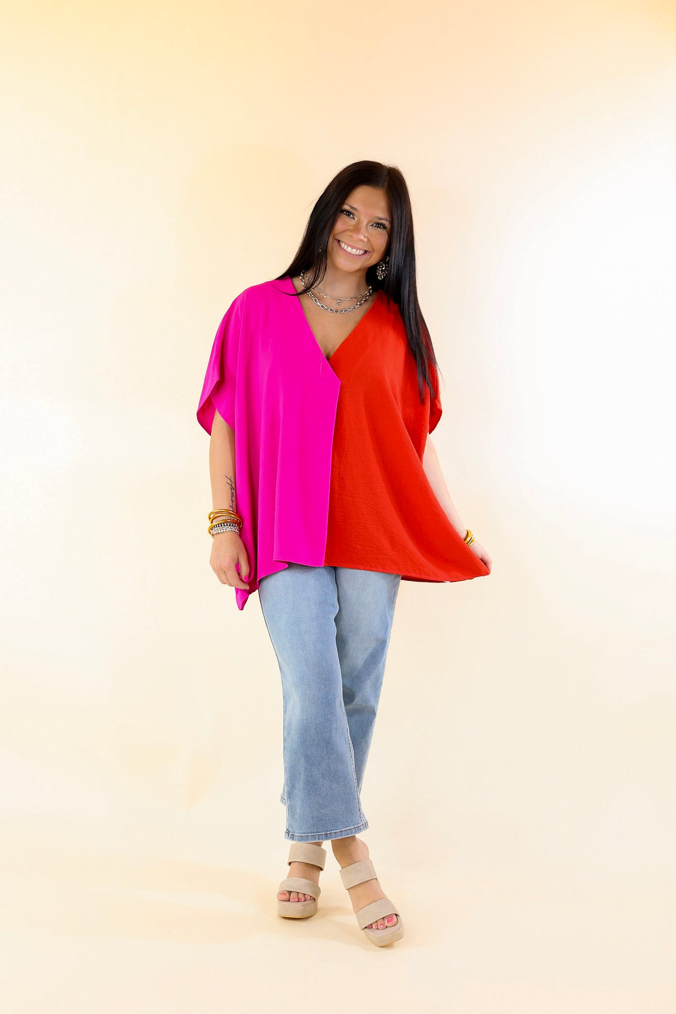 Weekend Out V Neck Placket Color Block Short Sleeve Top in Red and Pink