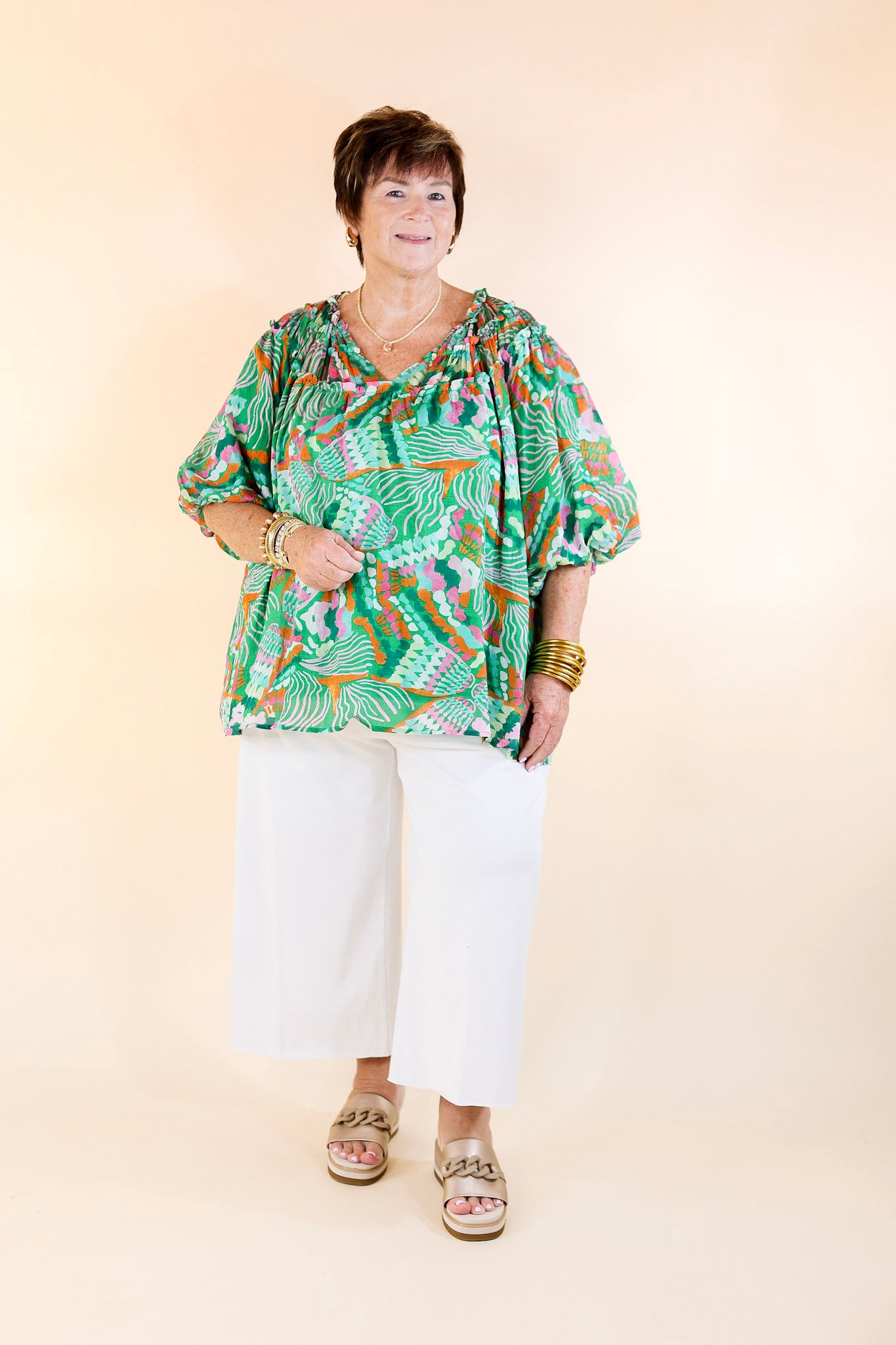 Effortless Style V Neck Tropical Print Top in Green