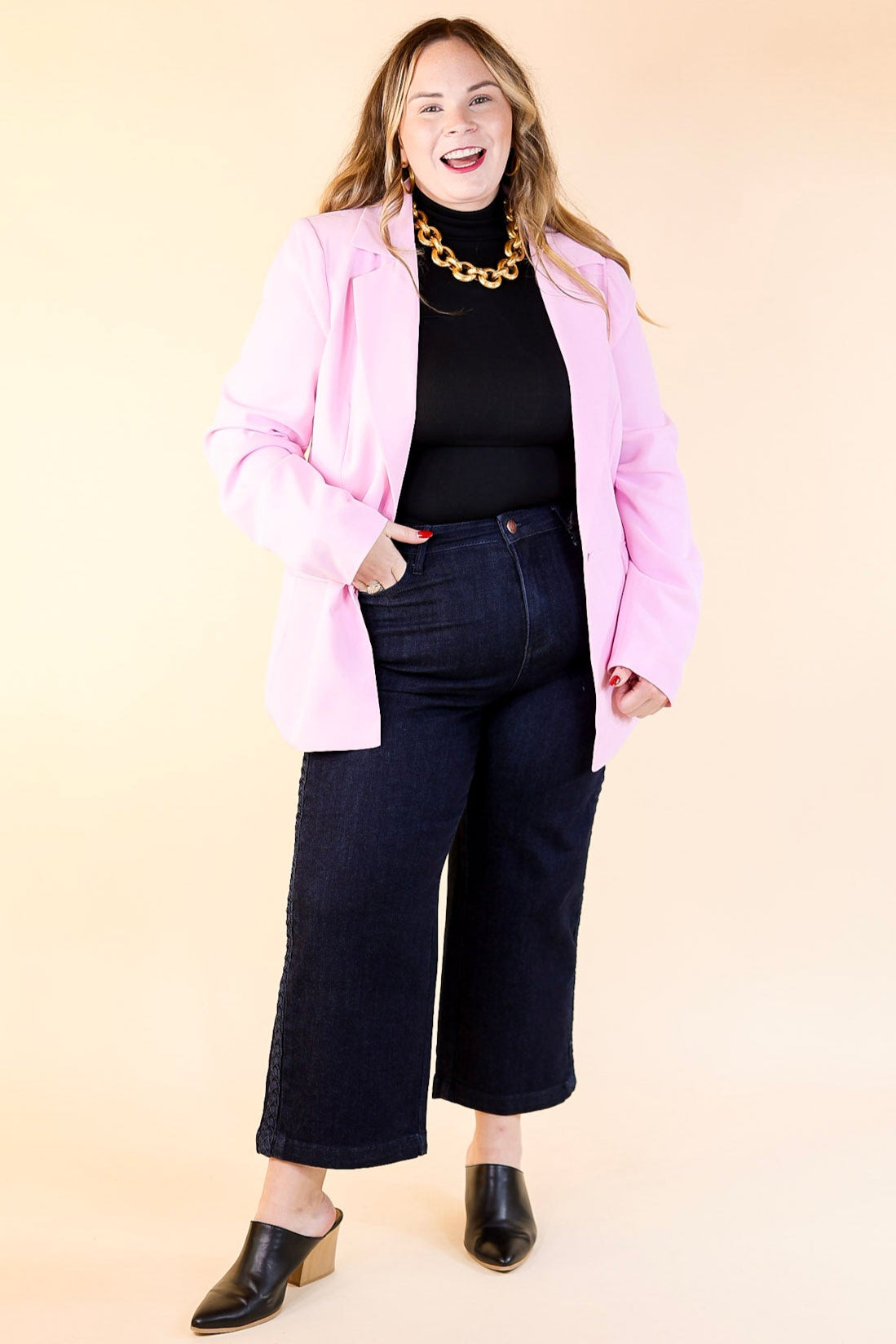 Winning Awards Long Sleeve Blazer in Light Pink