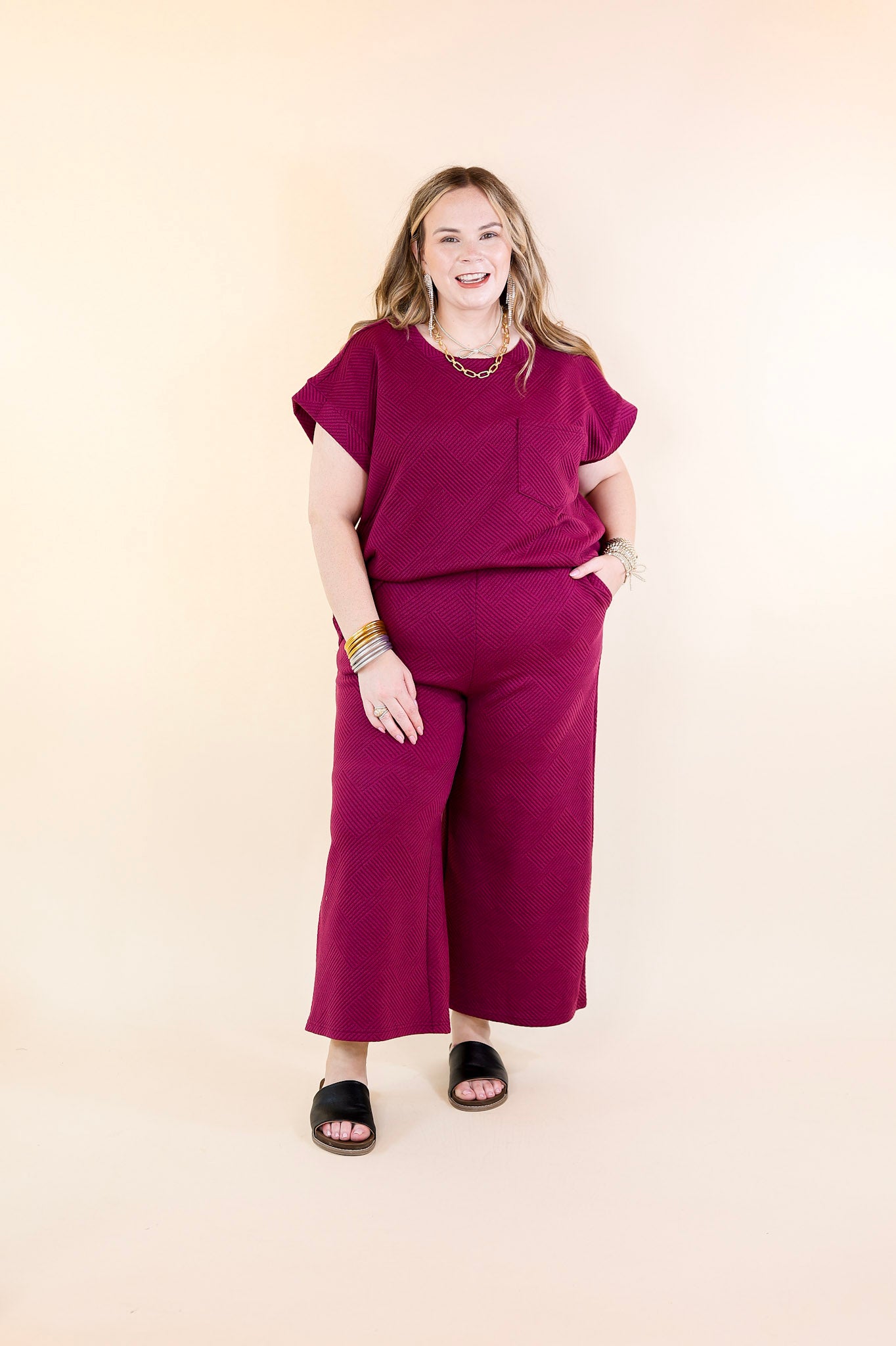 Glamour on the Go Textured Top with Pocket in Plum Purple