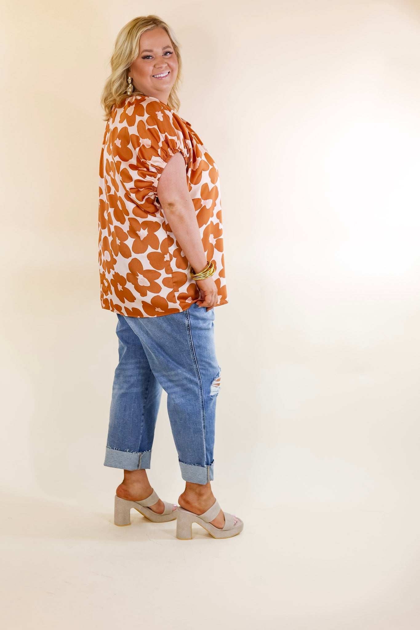 Counting Kisses Short Sleeve Floral Top with Keyhole in Copper