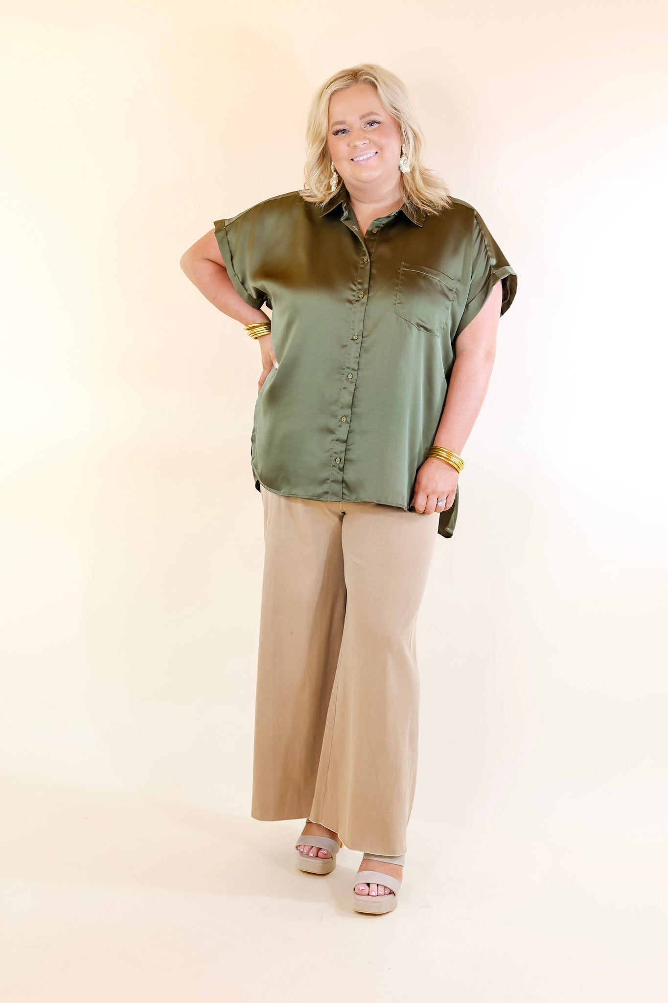 Free To Be Fab Button Up Short Sleeve Top in Olive Green