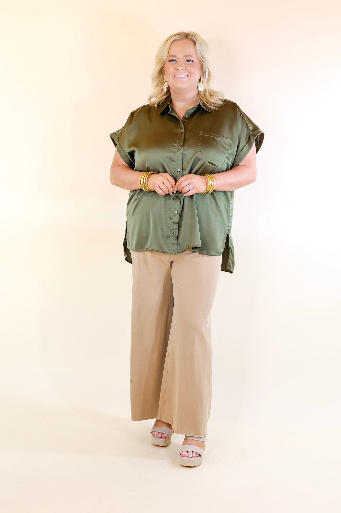 Free To Be Fab Button Up Short Sleeve Top in Olive Green