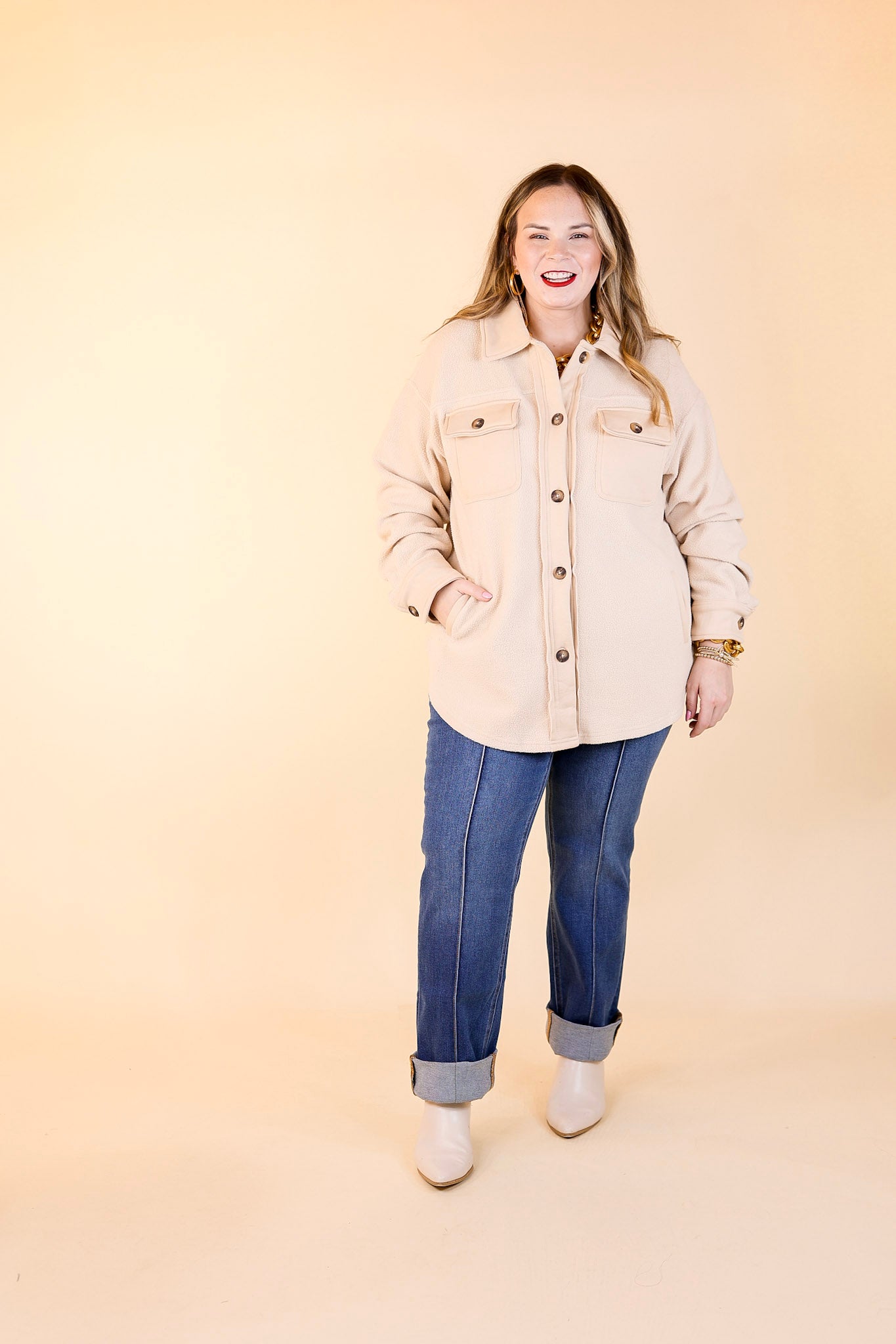 Hollywood Hike Button Up Fleece Jacket with Pockets in Cream