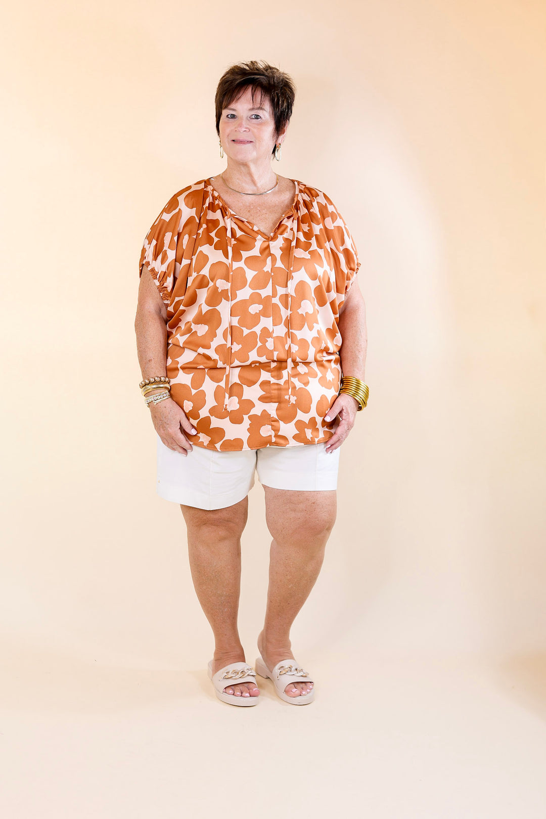 Last Chance Size Small | Counting Kisses Short Sleeve Floral Top with Keyhole in Copper