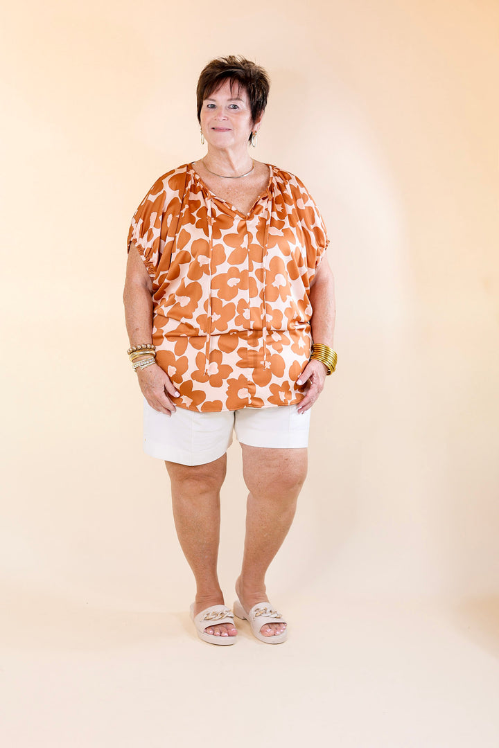 Last Chance Size Small | Counting Kisses Short Sleeve Floral Top with Keyhole in Copper