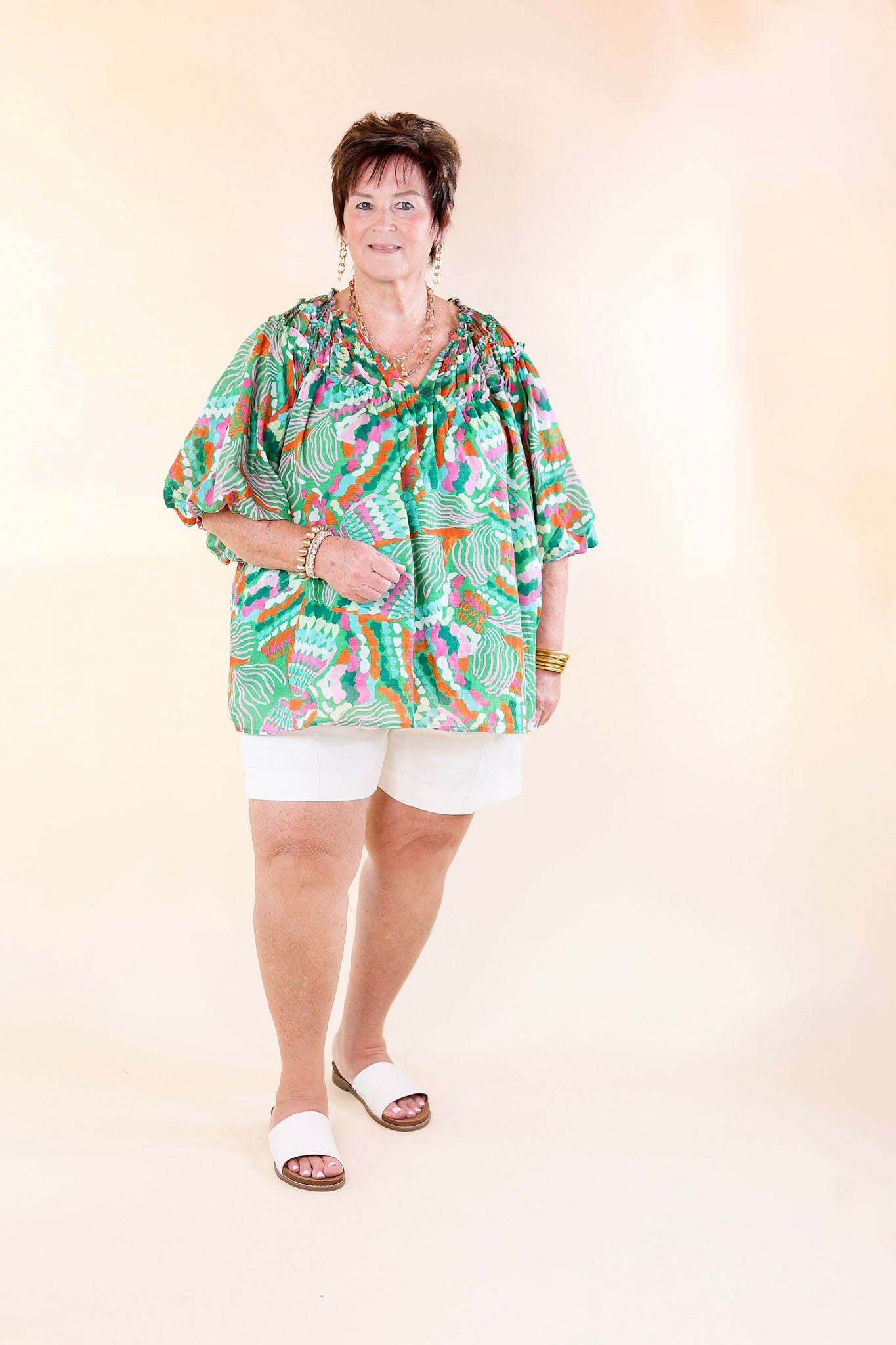 Effortless Style V Neck Tropical Print Top in Green