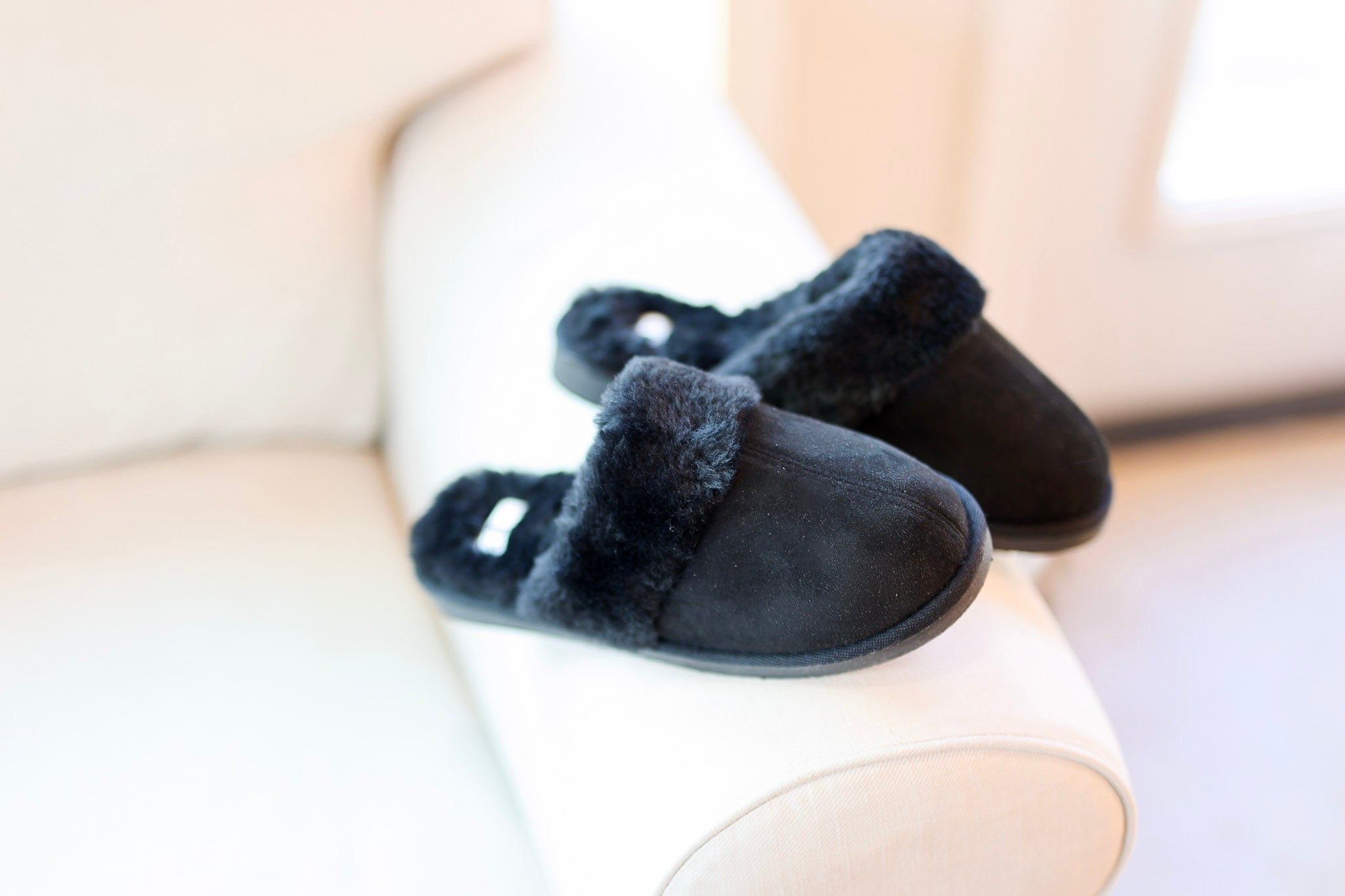 Corky's | Snooze Slide On Slippers with Furry Lining in Black