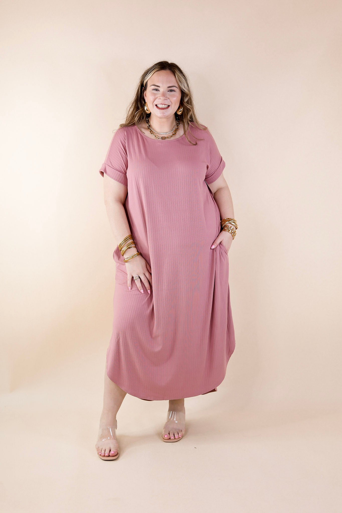 Chill Looks Short Sleeve Ribbed Midi Dress in Mauve - Giddy Up Glamour Boutique