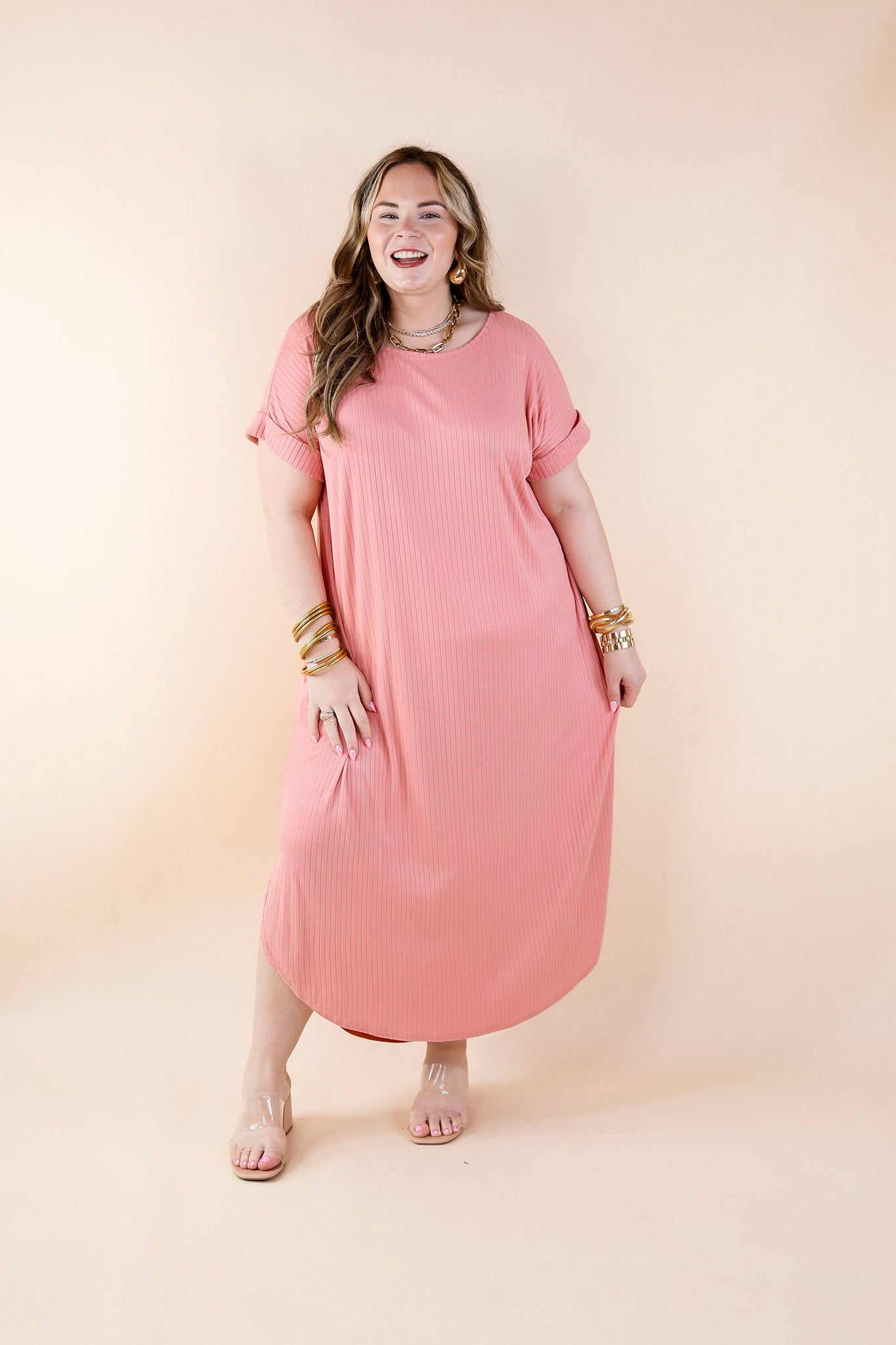Chill Looks Short Sleeve Ribbed Midi Dress in Peach Pink - Giddy Up Glamour Boutique