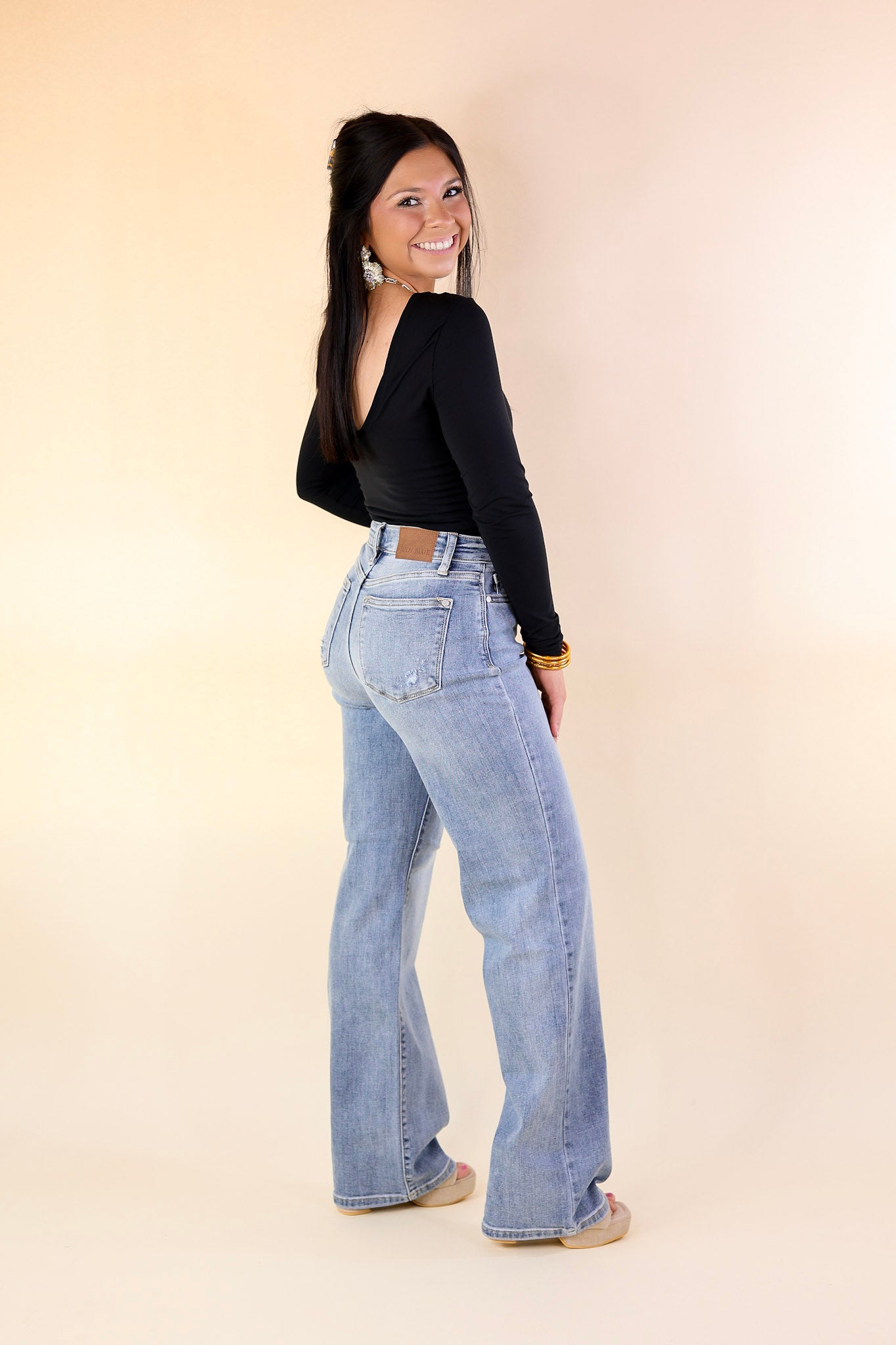Judy Blue | Chic Simplicity High Waisted Straight Leg Jean in Light Wash - Giddy Up Glamour Boutique