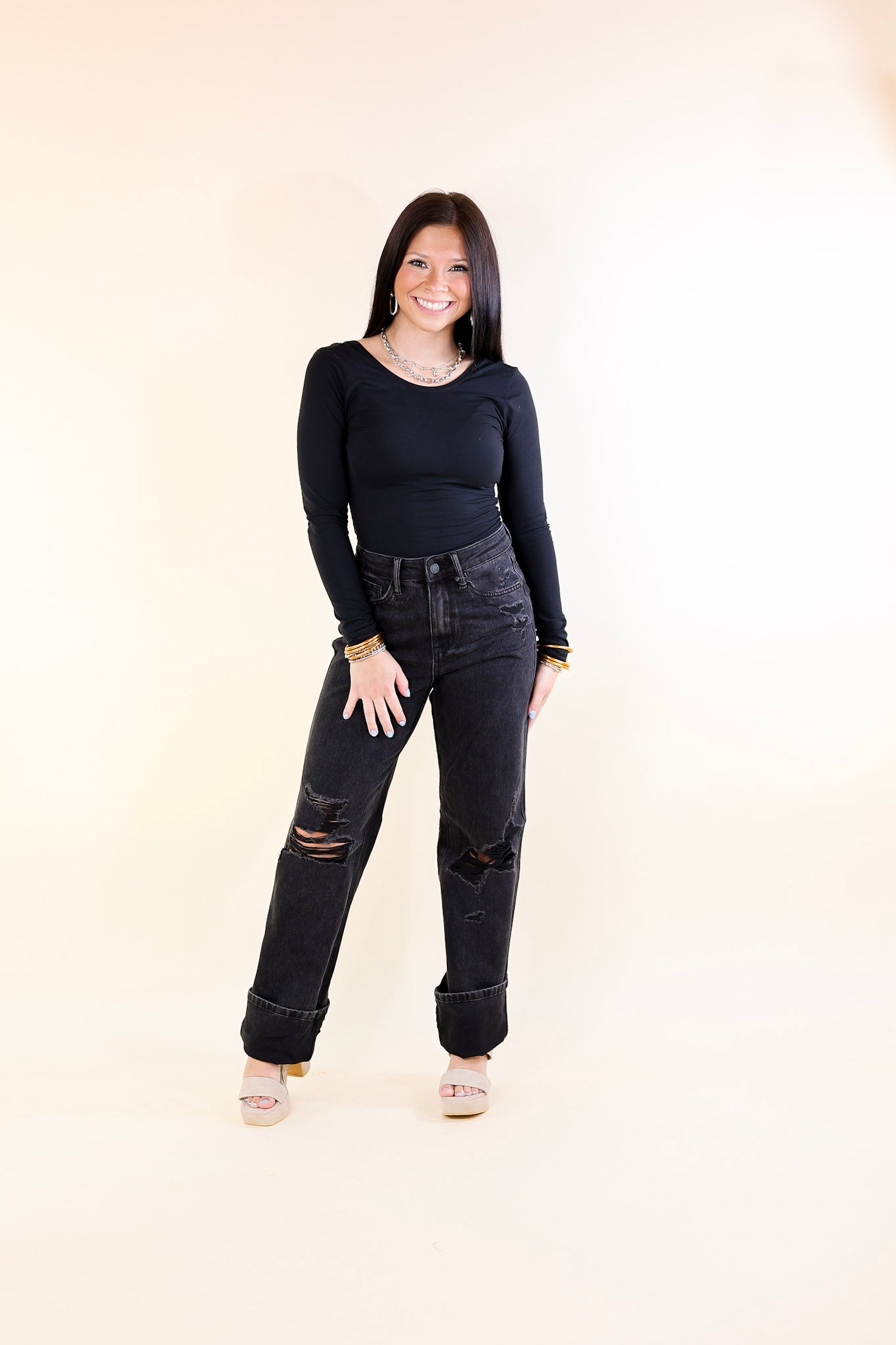 Judy Blue | Vintage Edge Rigid Magic 90's Straight Leg Jean with Destroyed Knee in Black