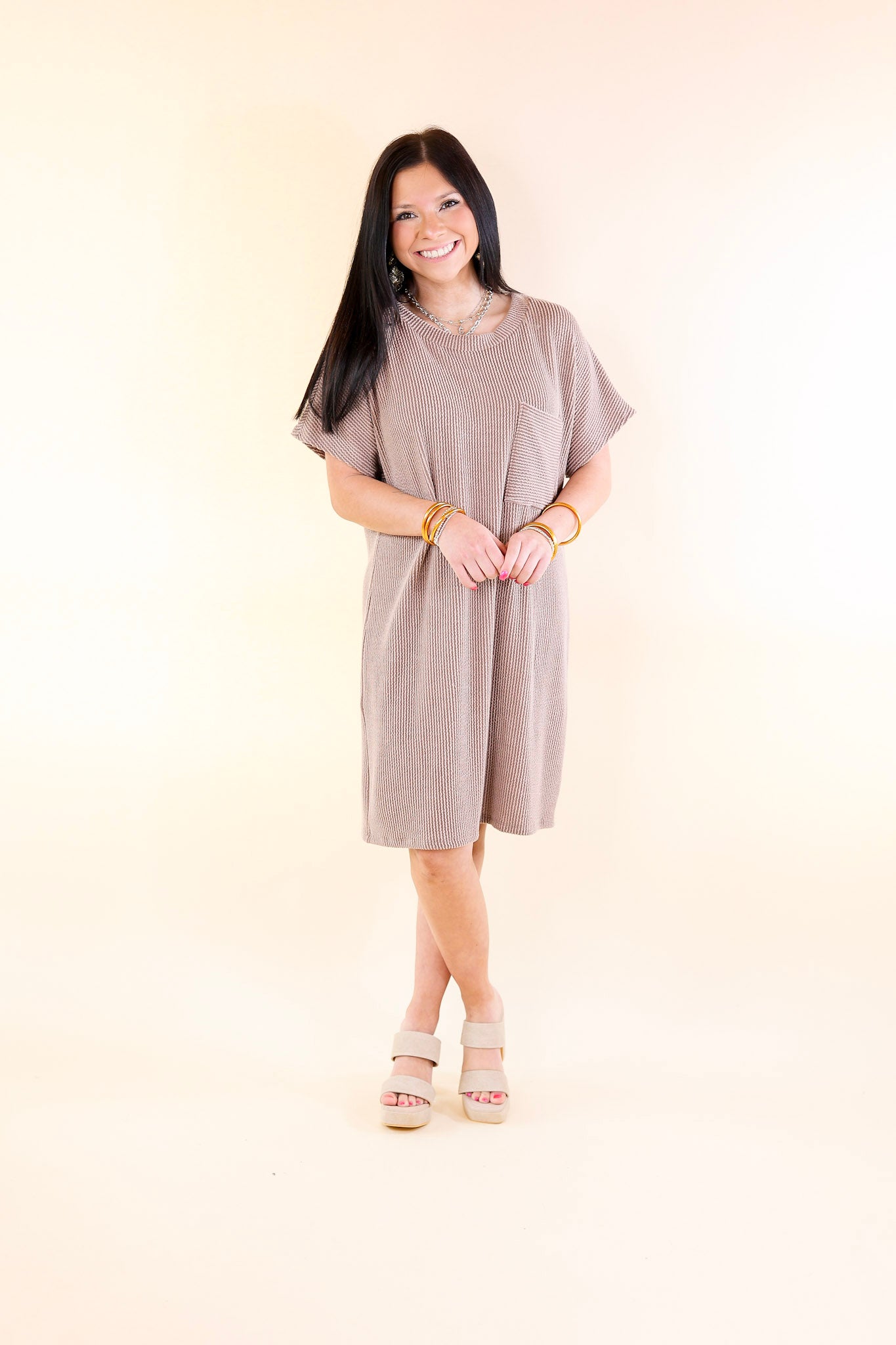 Coffee and Carefree Ribbed Short Sleeve Dress with Front Pocket in Acorn Brown