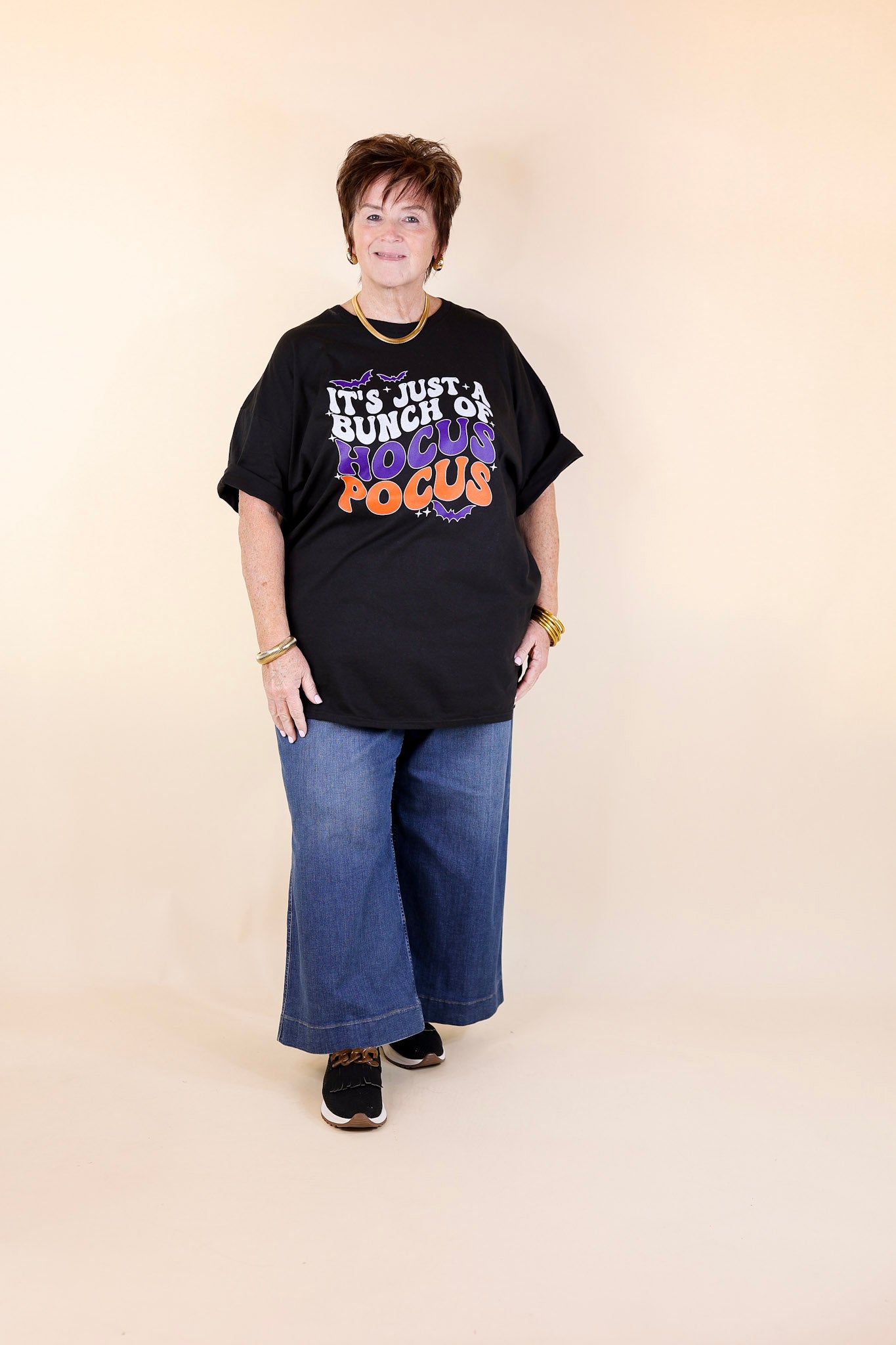 It's Just a Bunch of Hocus Pocus Short Sleeve Graphic Tee in Black