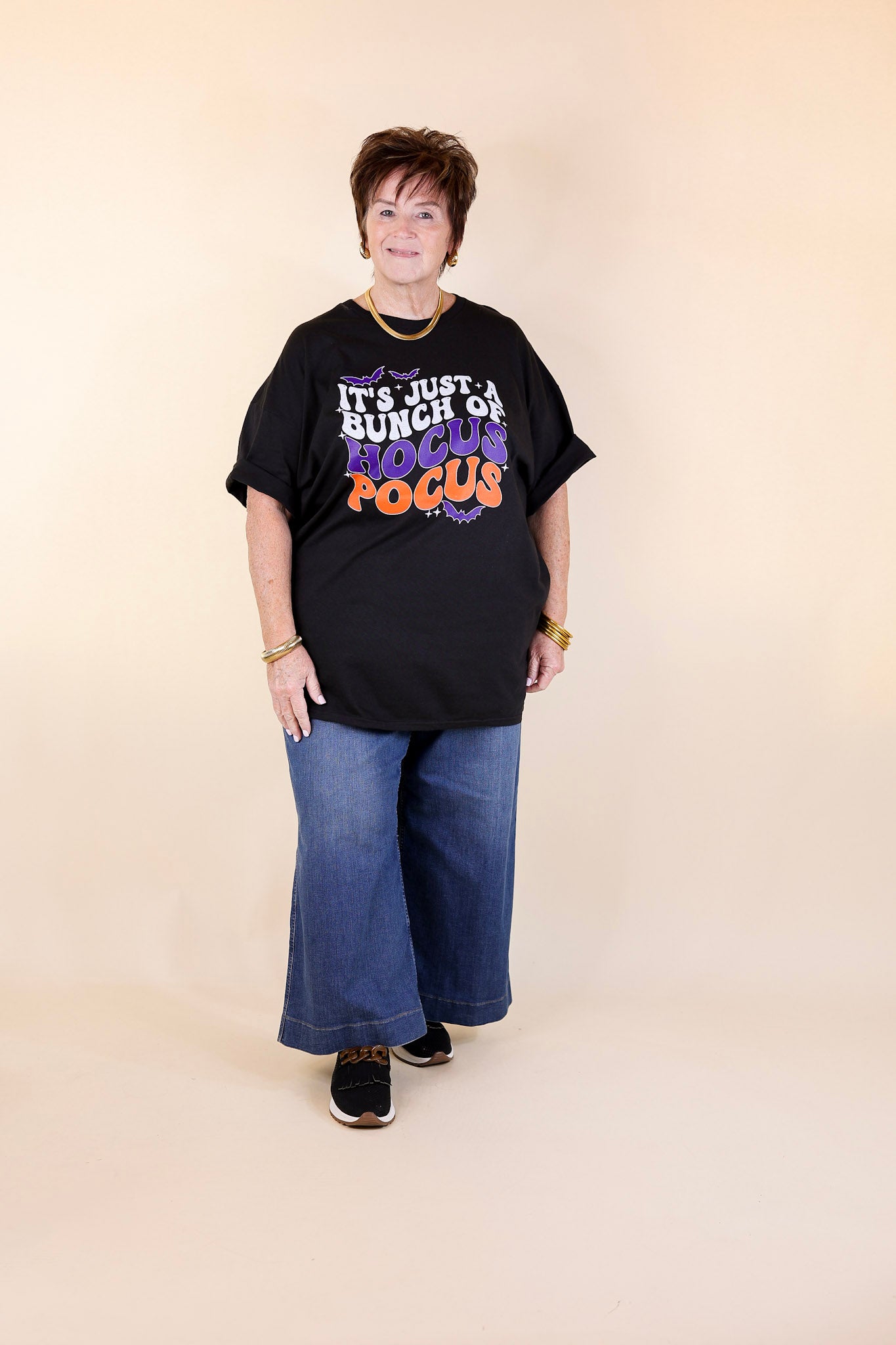 It's Just a Bunch of Hocus Pocus Short Sleeve Graphic Tee in Black