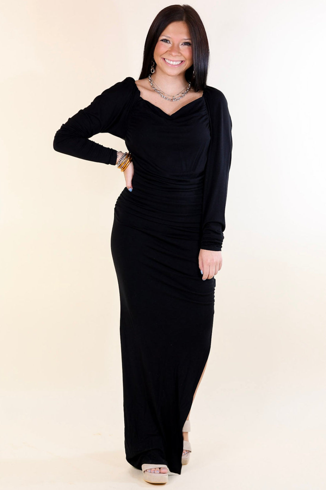 Classy Girl Long Sleeve Sweetheart Neckline Maxi Dress in Black