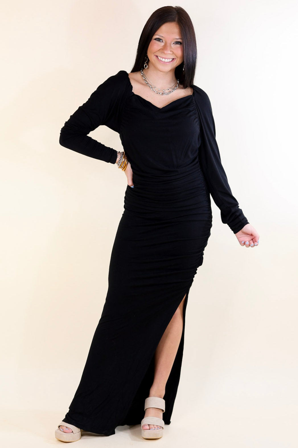 Classy Girl Long Sleeve Sweetheart Neckline Maxi Dress in Black