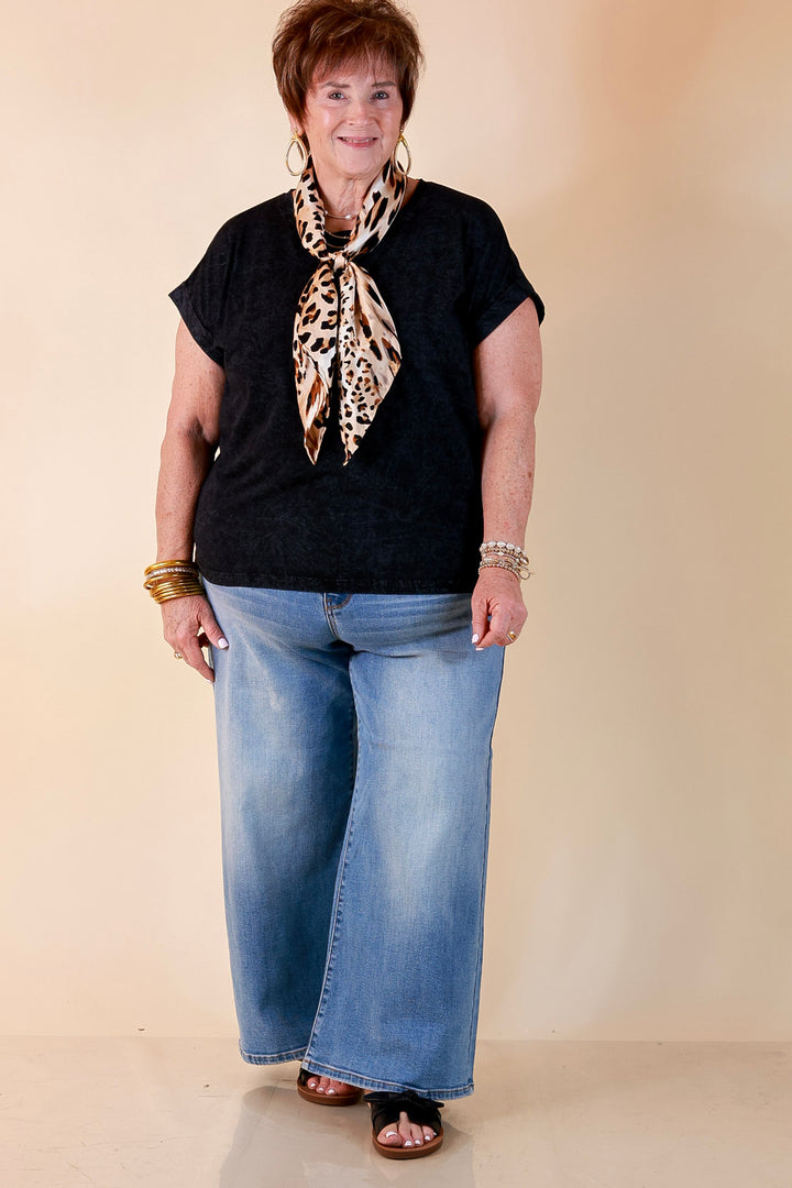 Chic Made Easy Short Sleeve Shirt in Ash Black