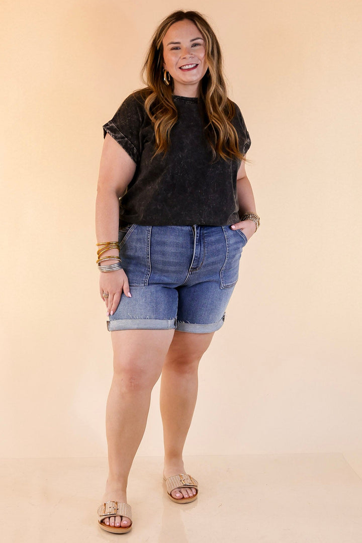 Judy Blue | Pocket Sweetie Denim Bermuda Shorts with Back Flap Pockets in Medium Wash