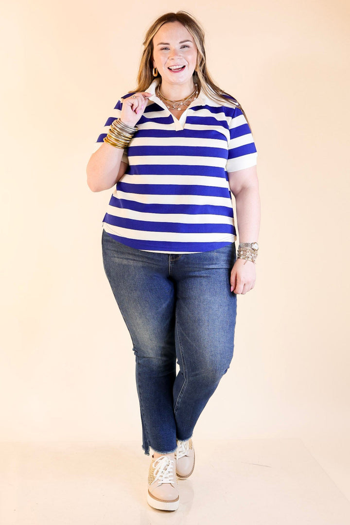 Statement in Stripes Short Sleeve Collared Shirt with Stripes in Blue