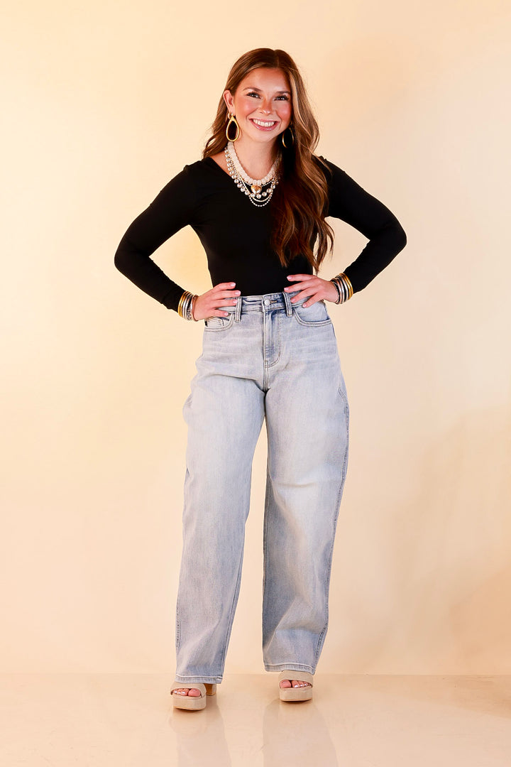 Judy Blue | Ahead of the Curve Marlow Arc Relaxed Wide Leg Barrel Jeans in Light Vintage Wash