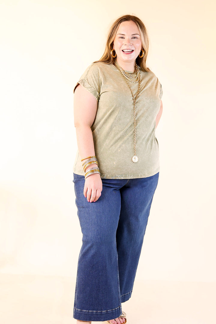 Chic Made Easy Short Sleeve Shirt in Olive Green