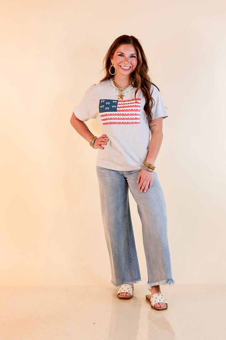 Simply Southern | American It Girl Short Sleeve Graphic Tee with Lace Flag Applique in Heather Grey