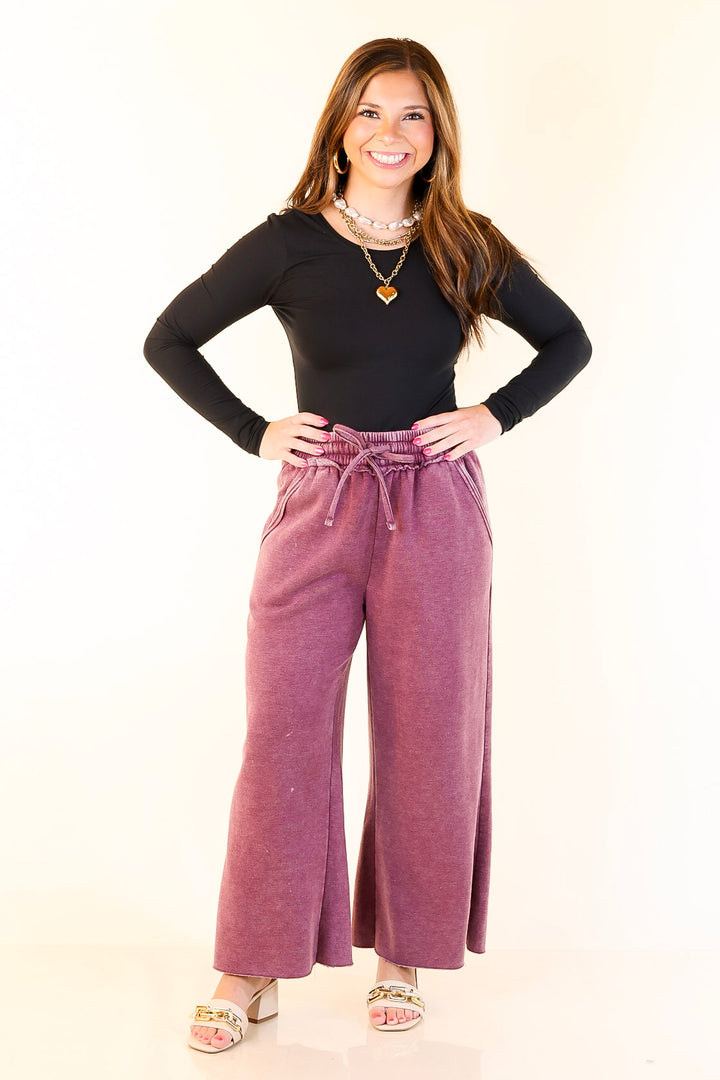 Cozy Girl Cropped Acid Washed Drawstring Pant in Maroon
