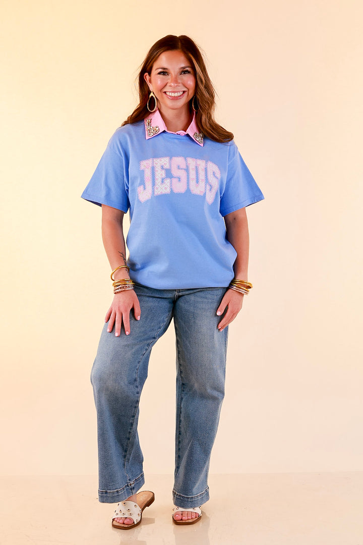 Faith in Full Bloom "Jesus" Print Short Sleeve Graphic Tee in Periwinkle Blue