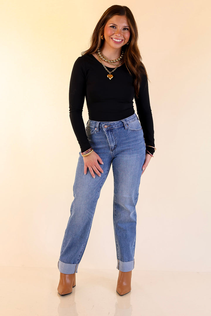 Judy Blue | The Cool Factor Single Cuff Boyfriend Denim Jeans in Medium Wash