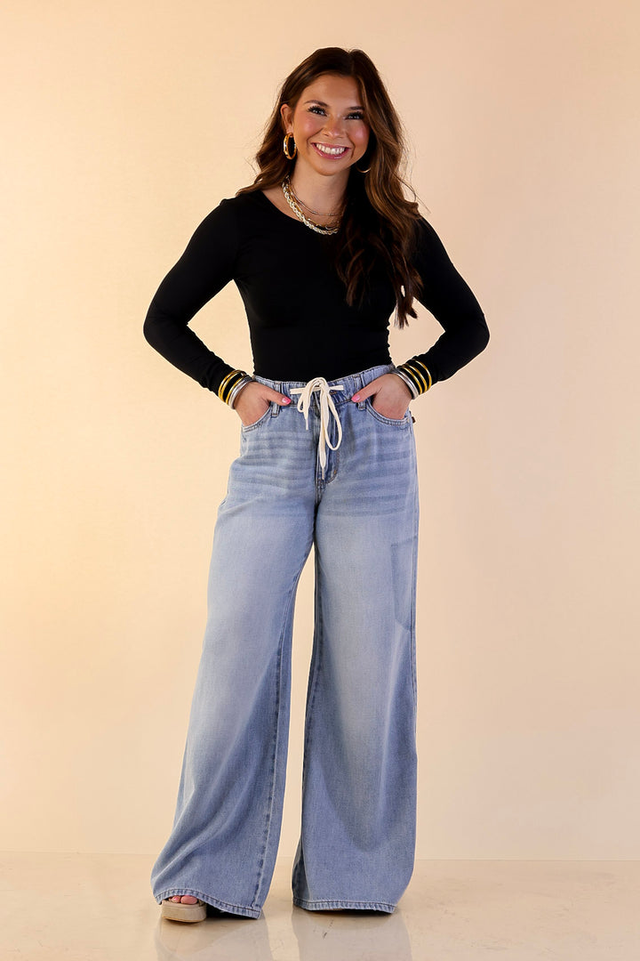 Judy Blue | Smooth Moves Wide Leg Palazzo Featherweight Elastic Waistband Jeans in Light Wash