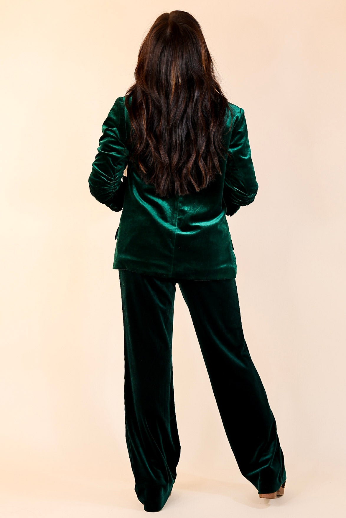 Chic Arrival 3/4 Sleeve Velvet Blazer in Green