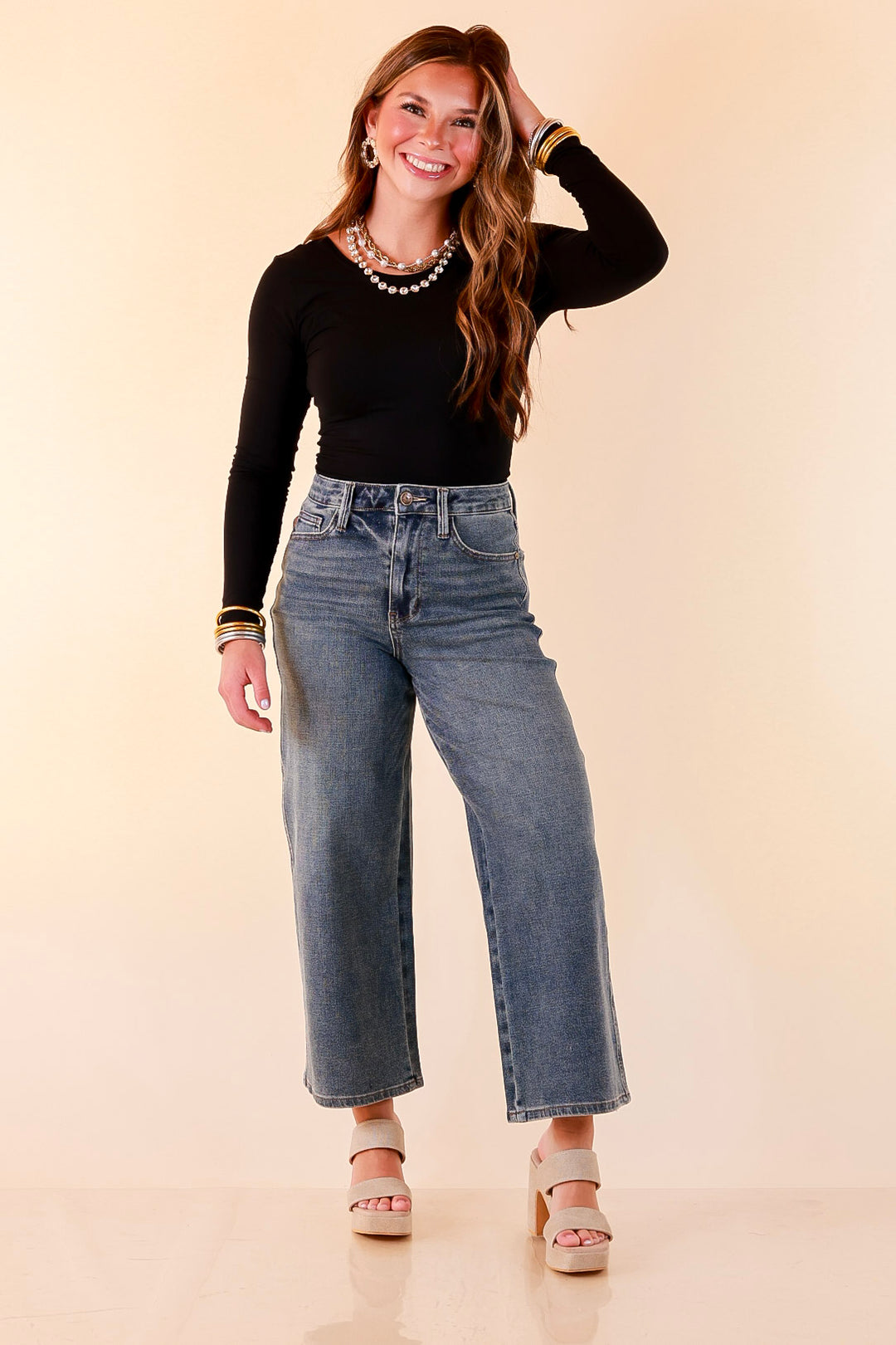 Judy Blue | Everyday Icon Cropped Wide Leg Denim Jeans in Medium Wash
