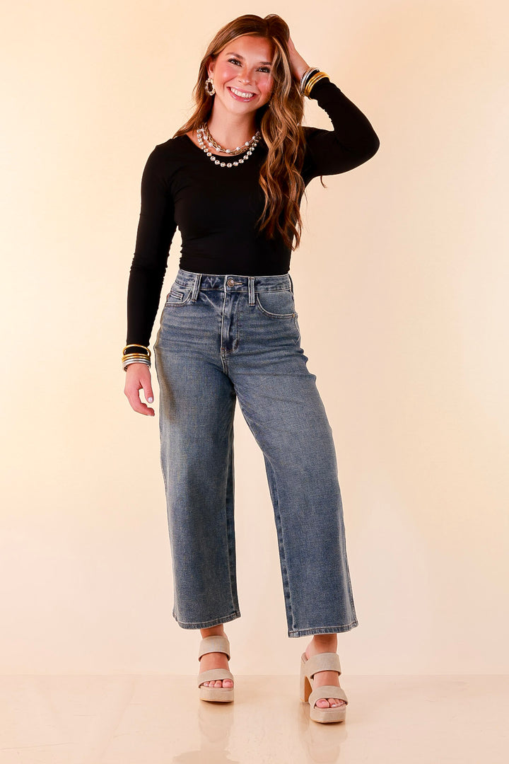 Judy Blue | Everyday Icon Cropped Wide Leg Denim Jeans in Medium Wash
