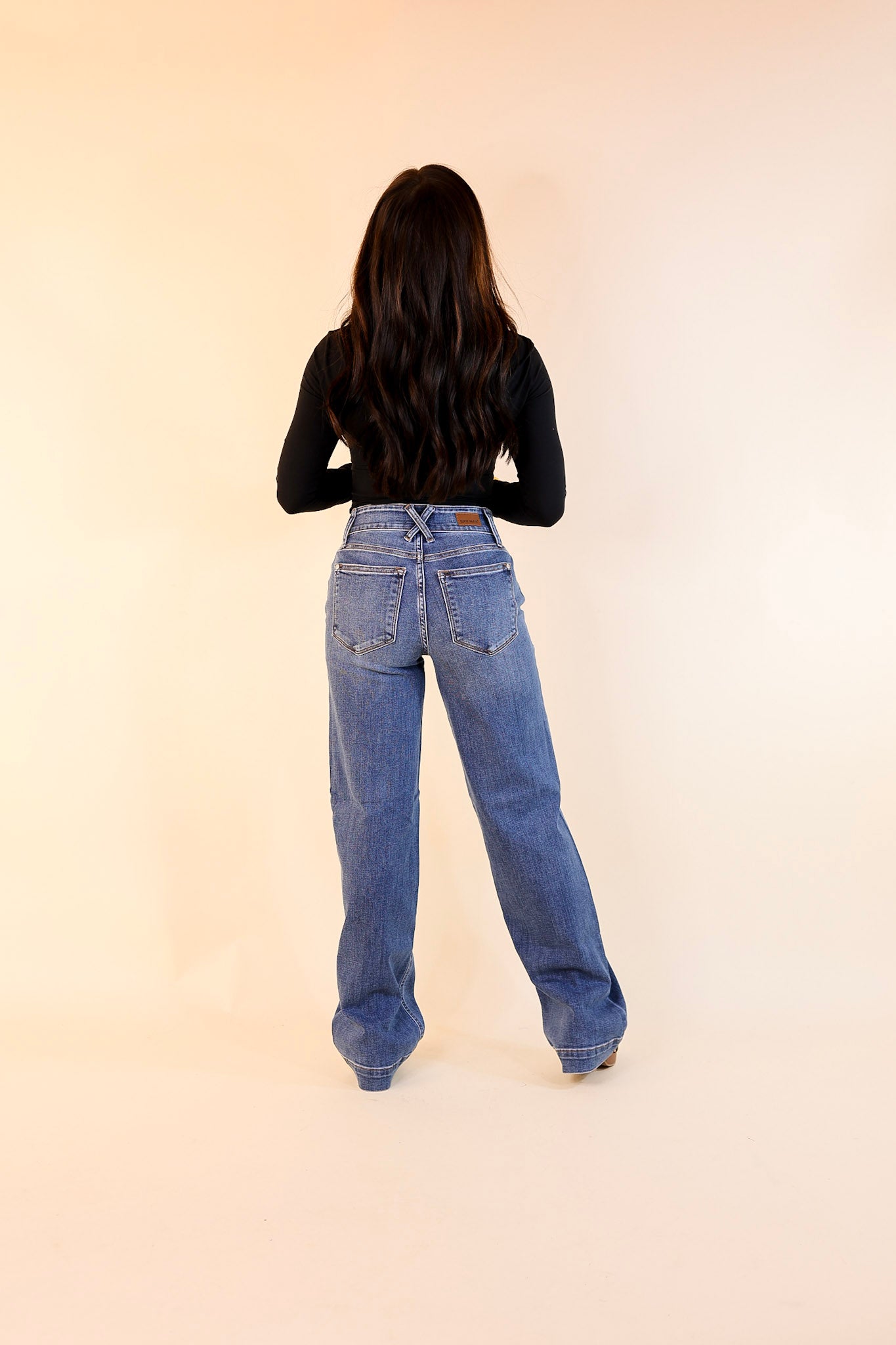 Judy Blue | Watch Her Go Double Button Wide Leg Jeans in Medium Wash