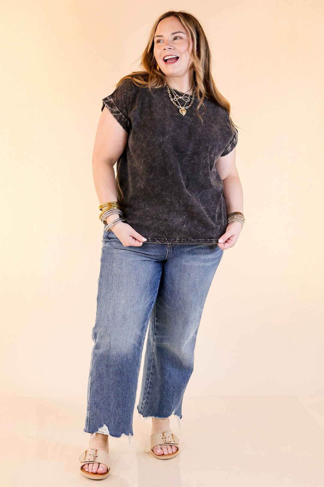 Chic Made Easy Short Sleeve Shirt in Ash Black