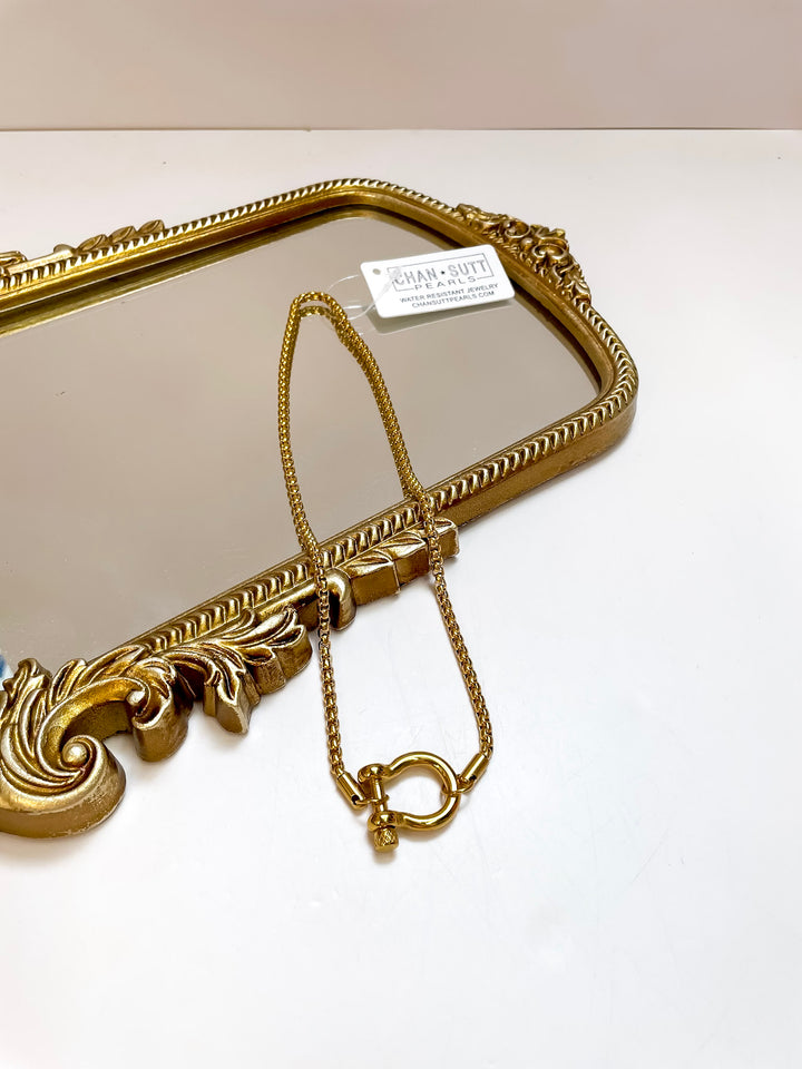 CHANSUTT PEARLS | The Locket Necklace in Gold with Gold Locket