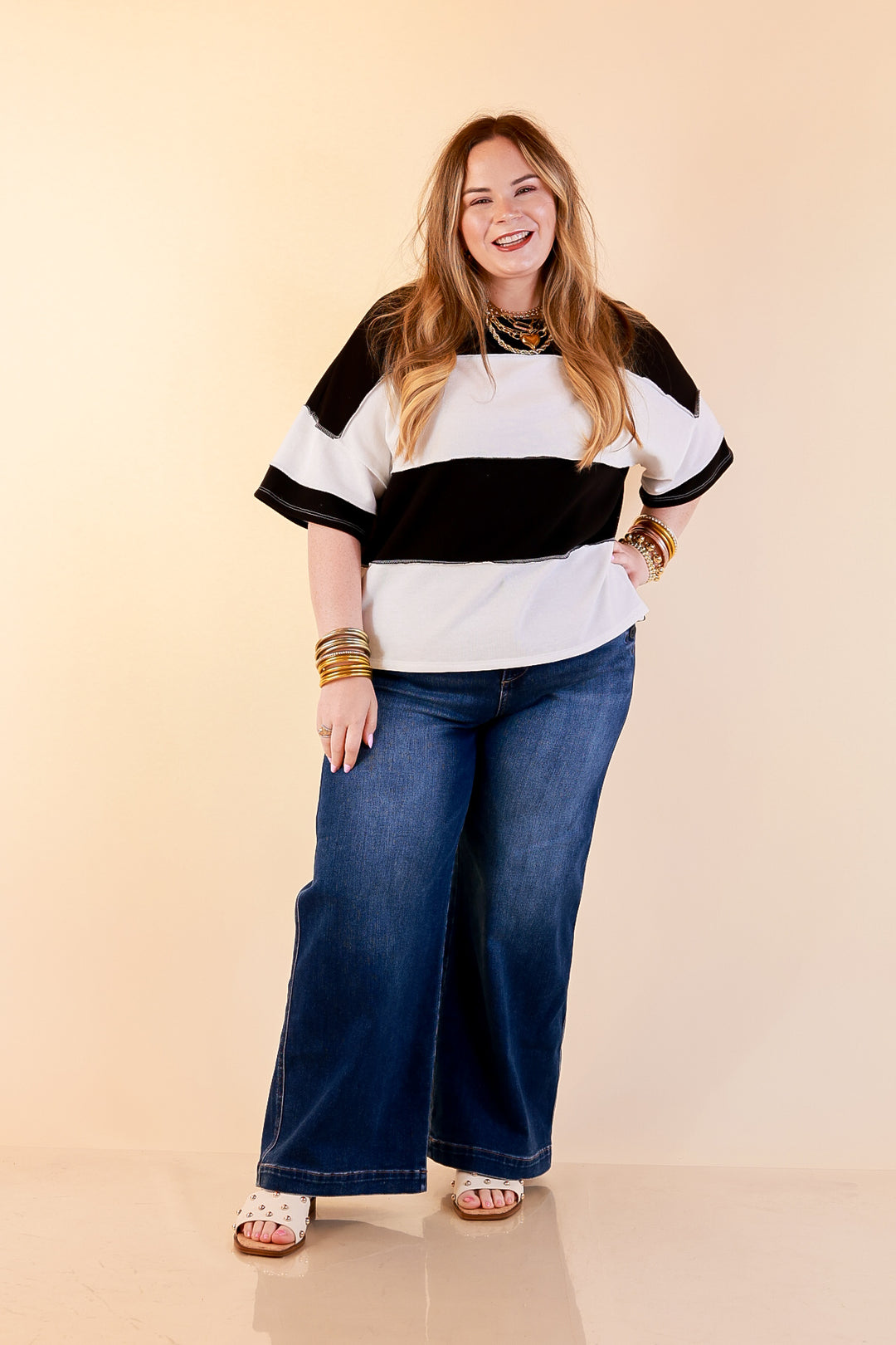 Simply Striking Color Block Rugby Style Wide Stripe Relaxed Short Sleeve Top in Black