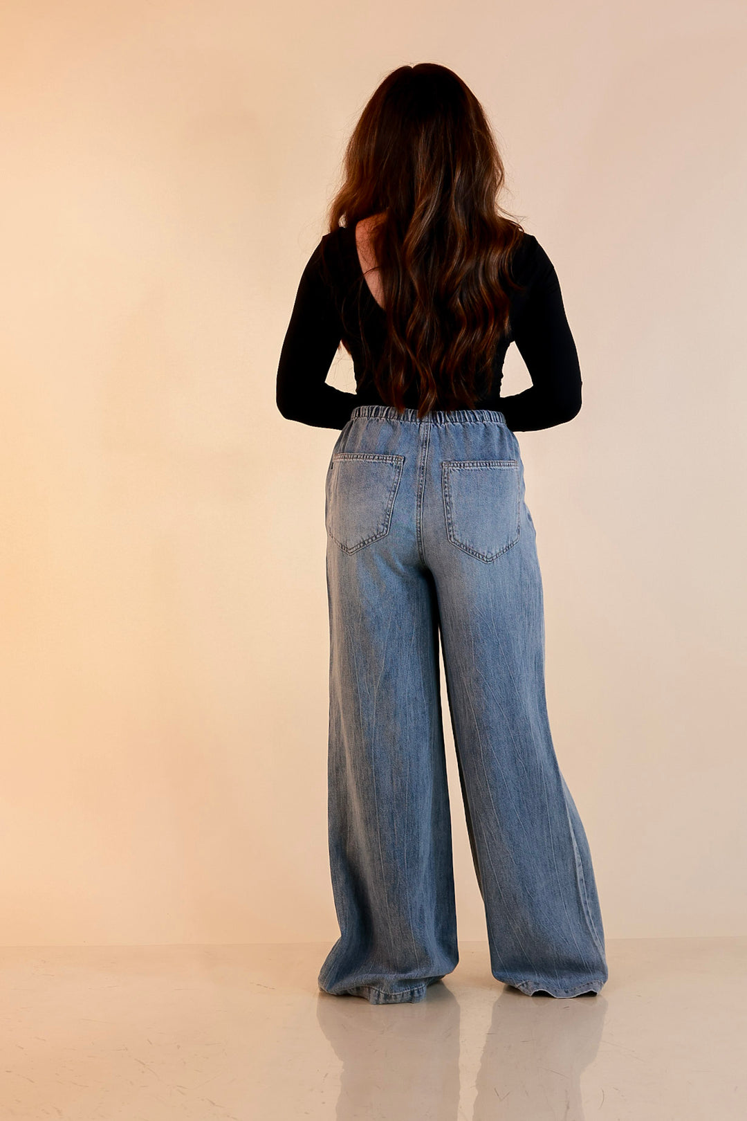 Judy Blue | Easy Does It Wide Leg Palazzo Featherweight Elastic Waistband Jeans in Medium Wash